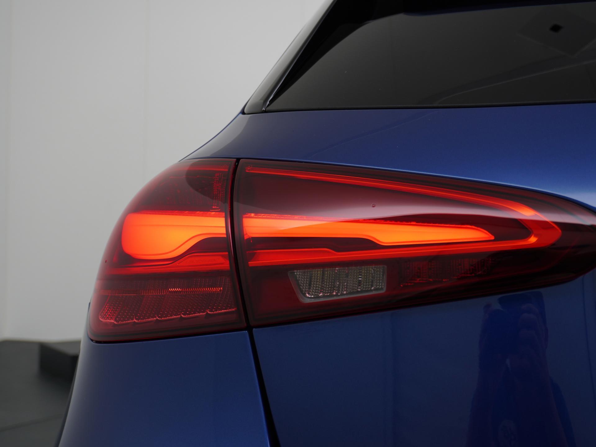 Mercedes-Benz A-Klasse 180 Star Edition AMG Line 15