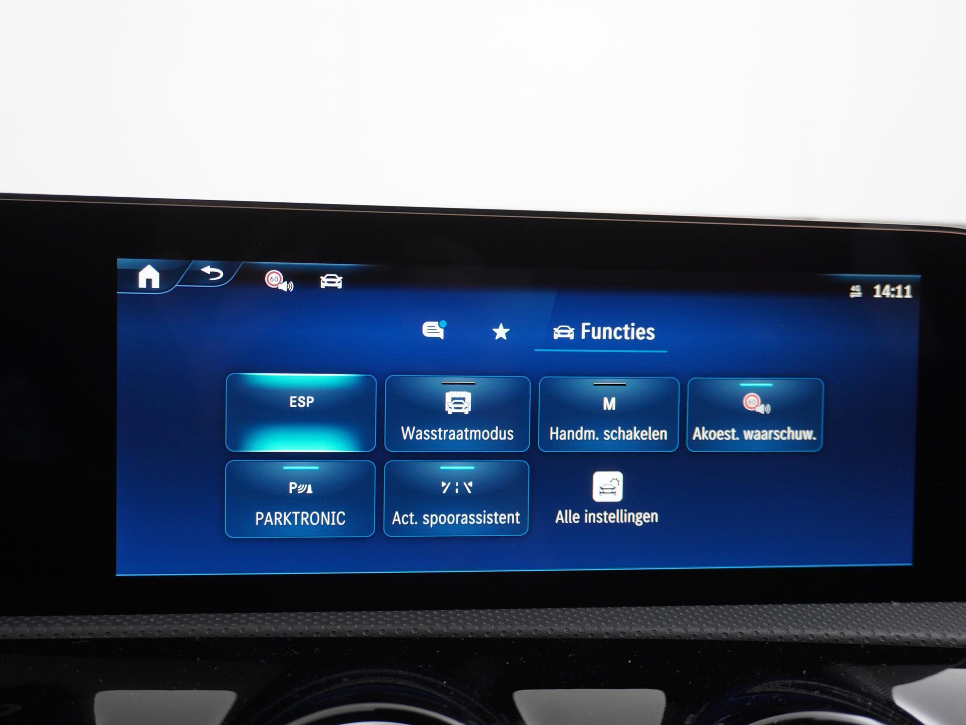 Mercedes-Benz A-Klasse 180 Star Edition AMG Line 44