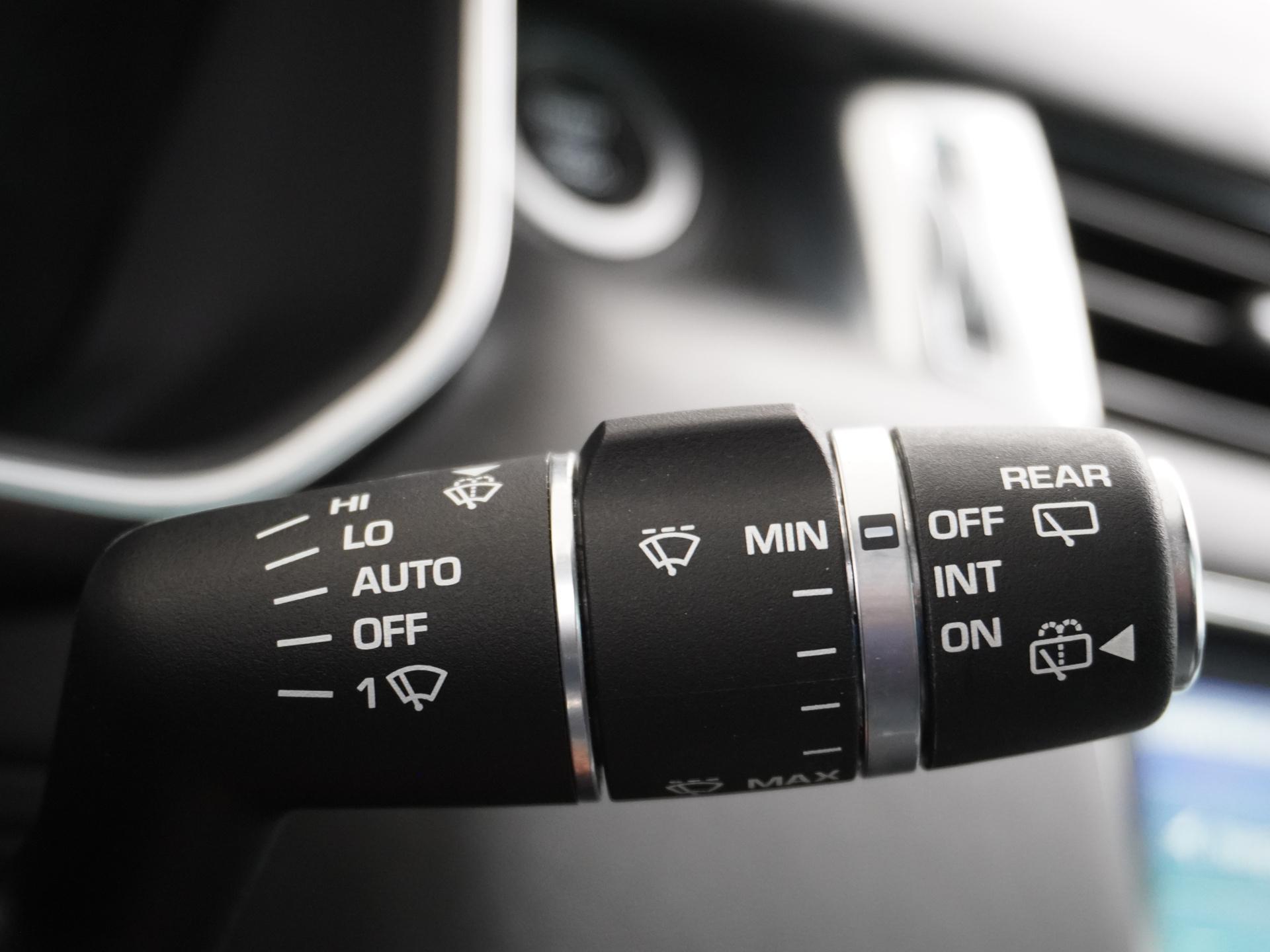 Land Rover Range Rover Sport 5.0 V8 Supercharged SVR 28