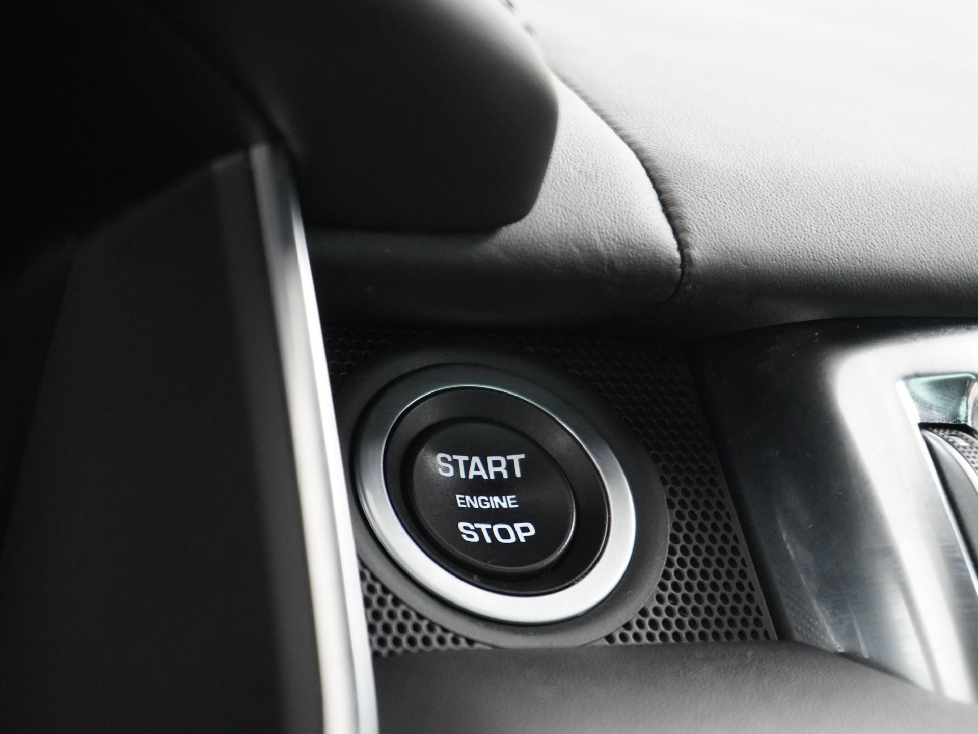 Land Rover Range Rover Sport 5.0 V8 Supercharged SVR 29