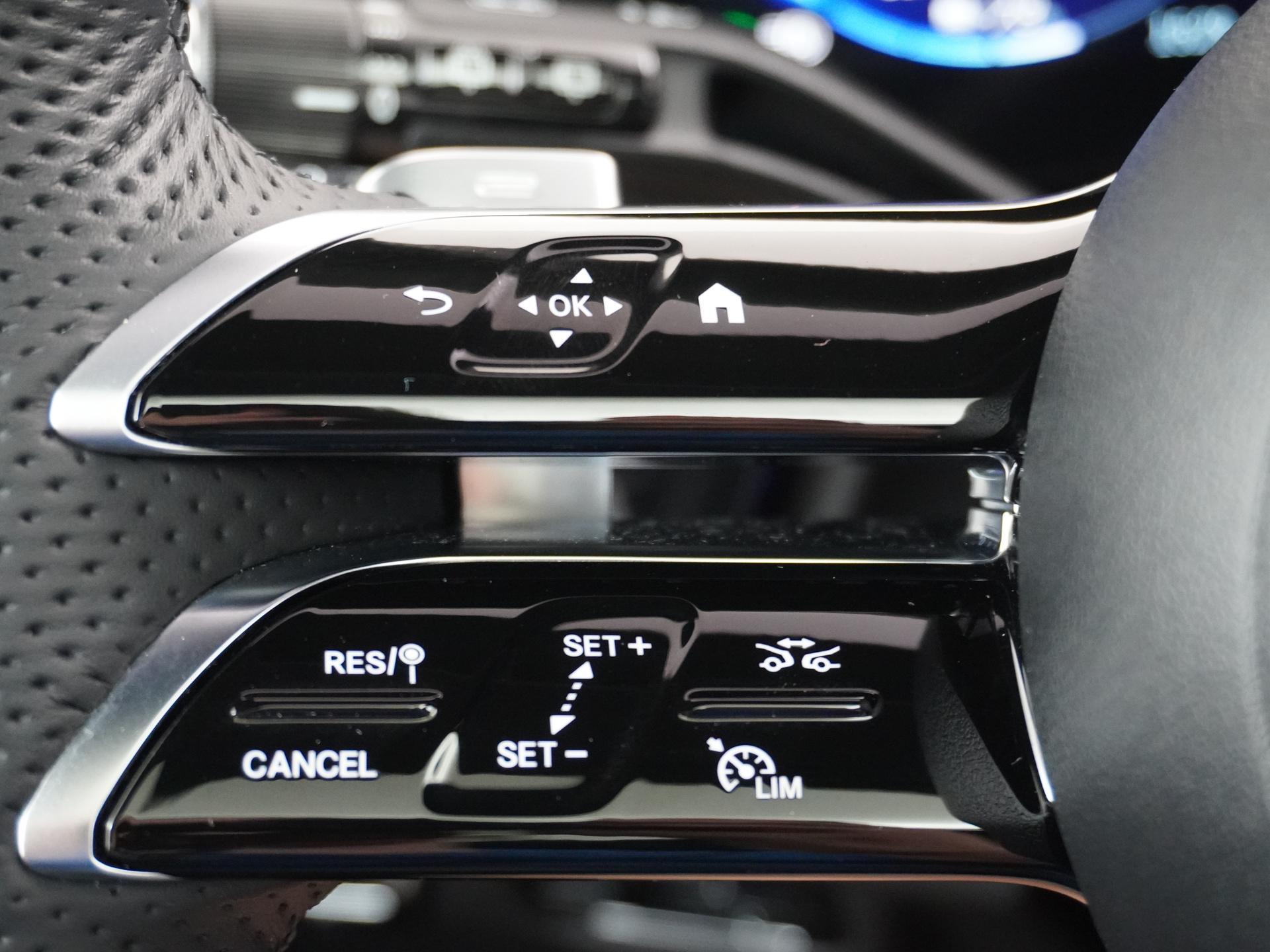 Mercedes-Benz EQE SUV 350 4Matic AMG Line 91 kWh 13