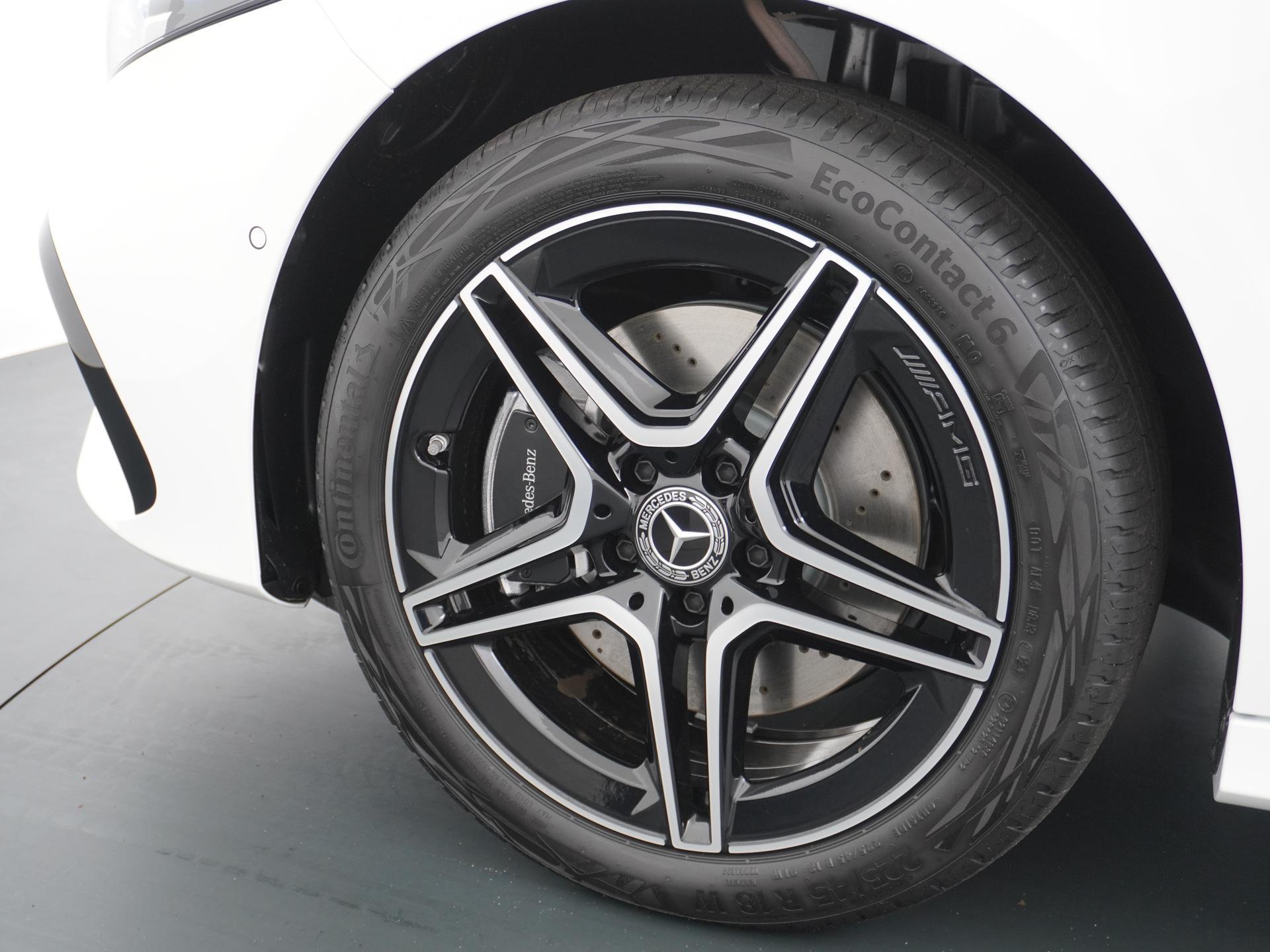 Mercedes-Benz A-Klasse 250 e Star Edition AMG Line 16