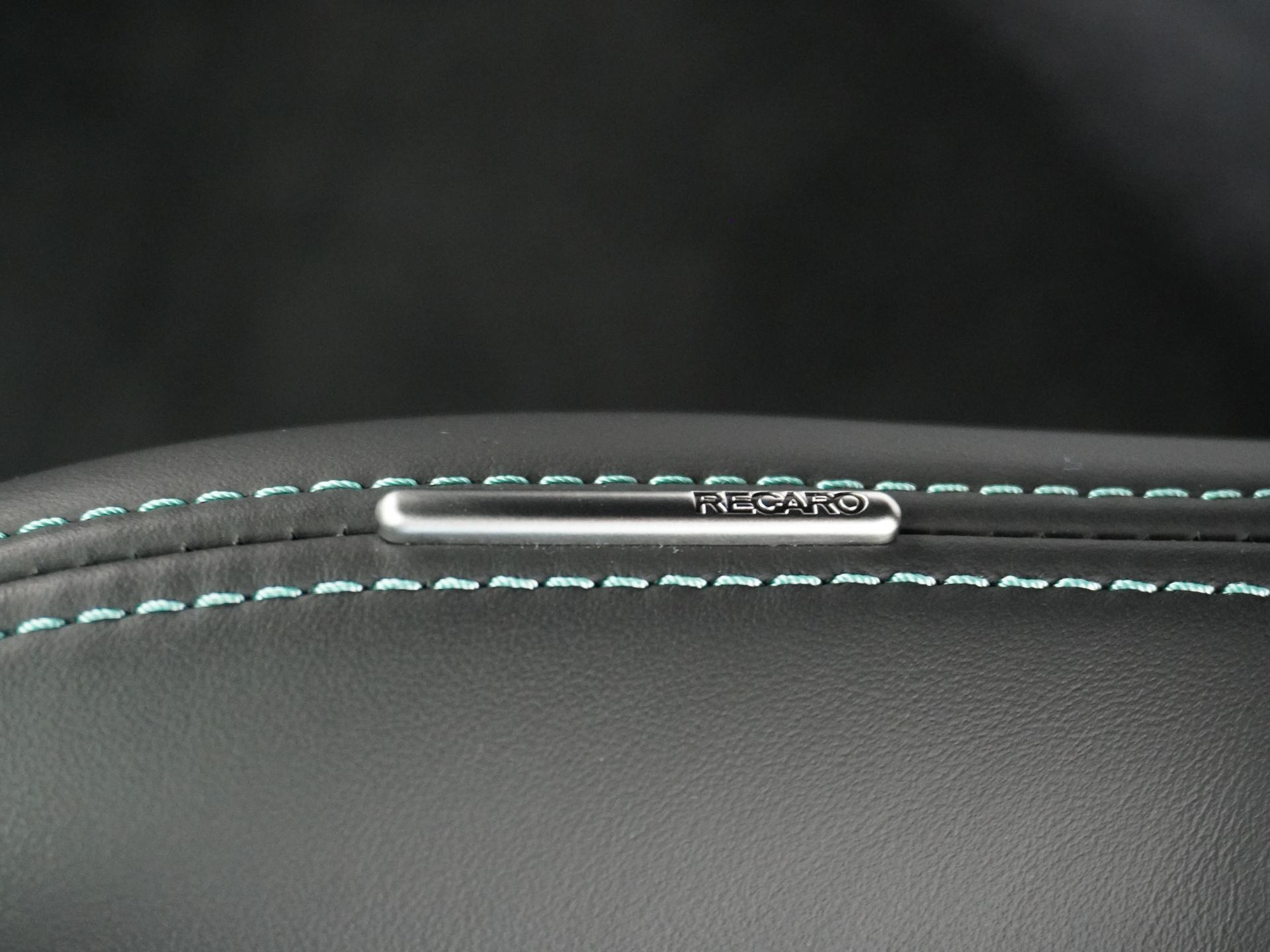 Mercedes-Benz AMG GT 4.0 Black Series 32