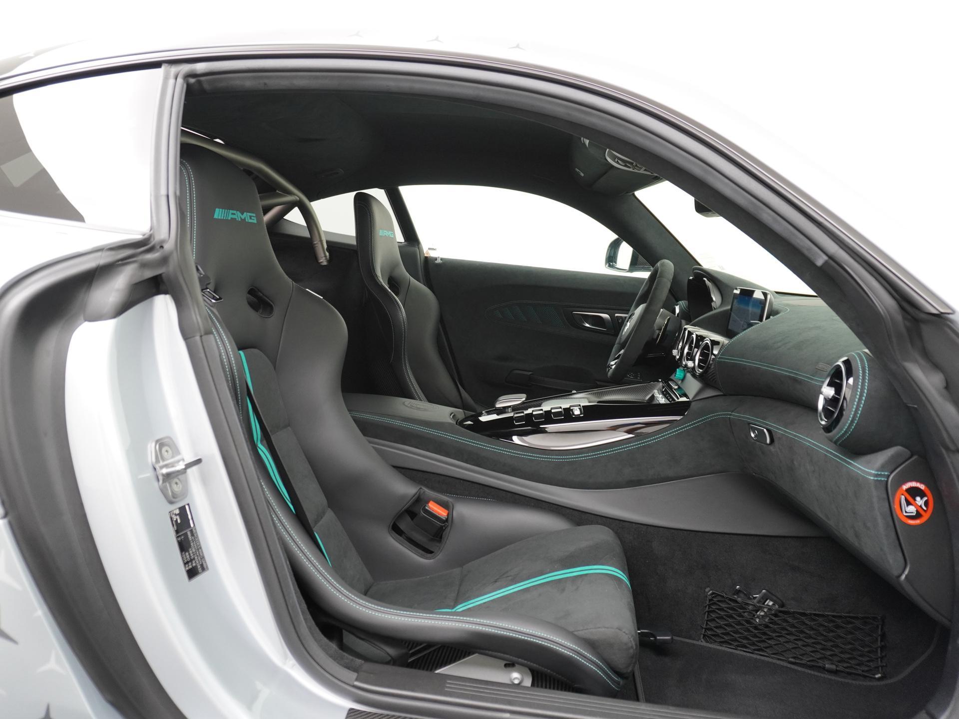 Mercedes-Benz AMG GT 4.0 Black Series 66