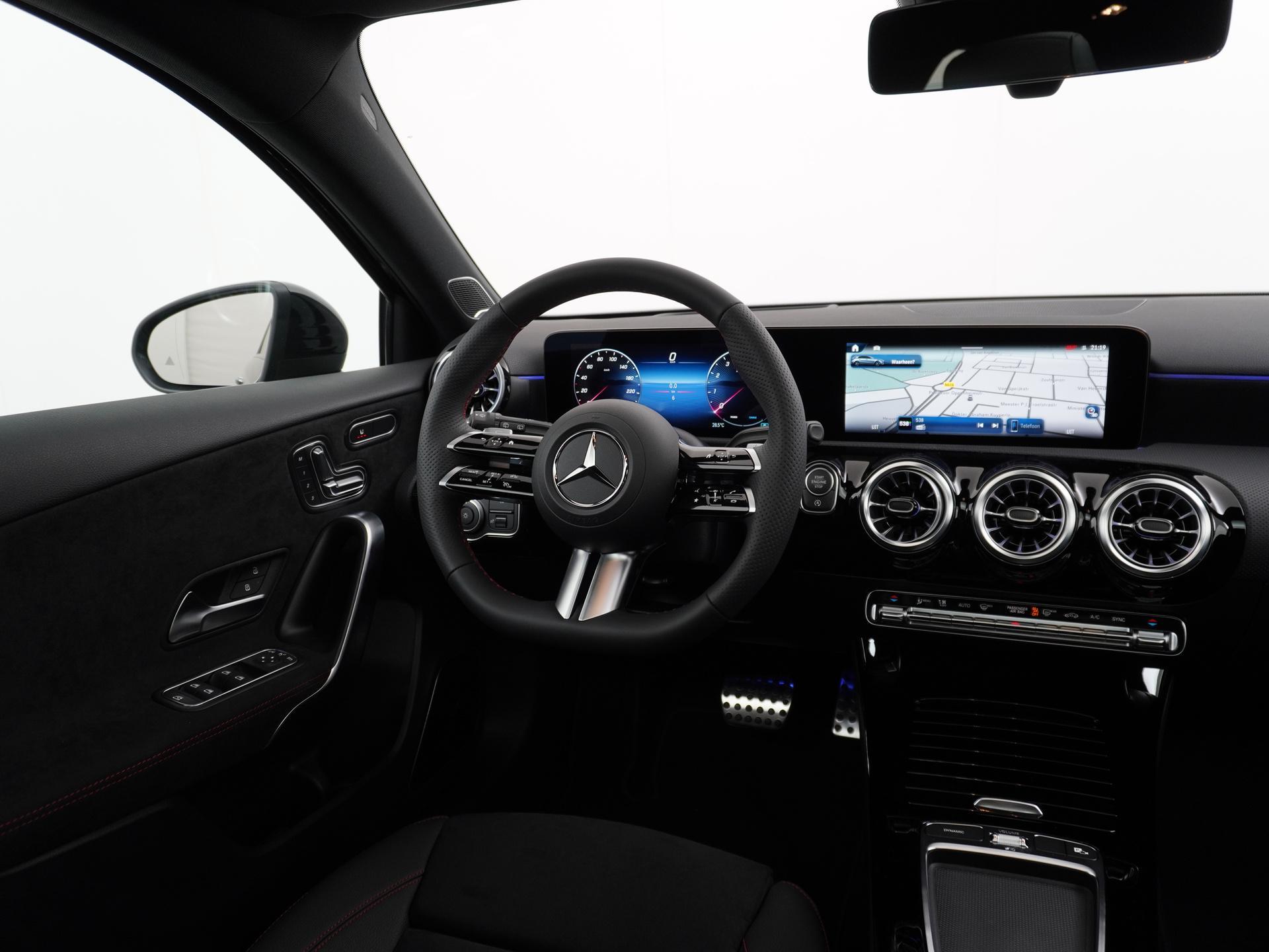 Mercedes-Benz A-Klasse 180 Star Edition AMG Line Plus 27