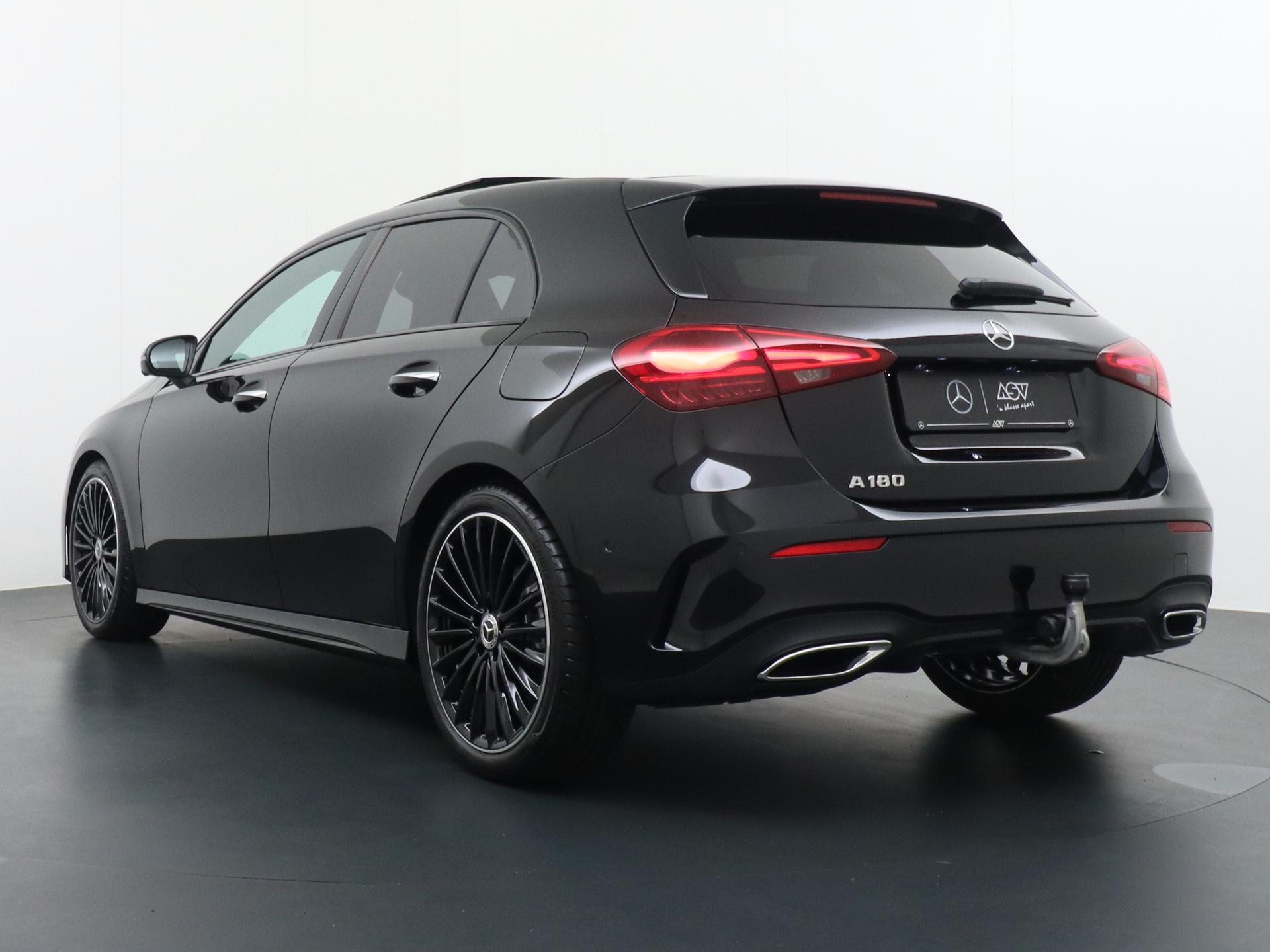 Mercedes-Benz A-Klasse 180 Star Edition AMG Line Plus 4