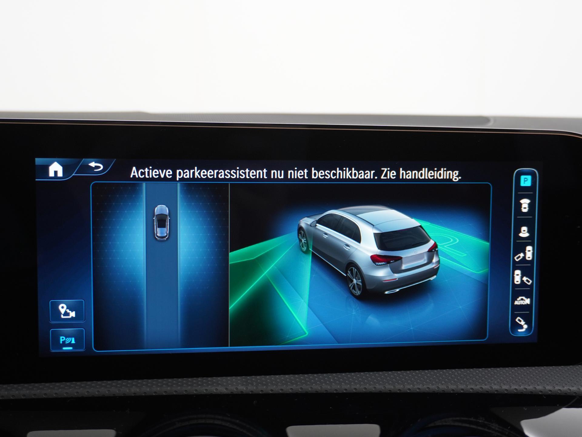 Mercedes-Benz A-Klasse 180 Star Edition AMG Line Plus 49