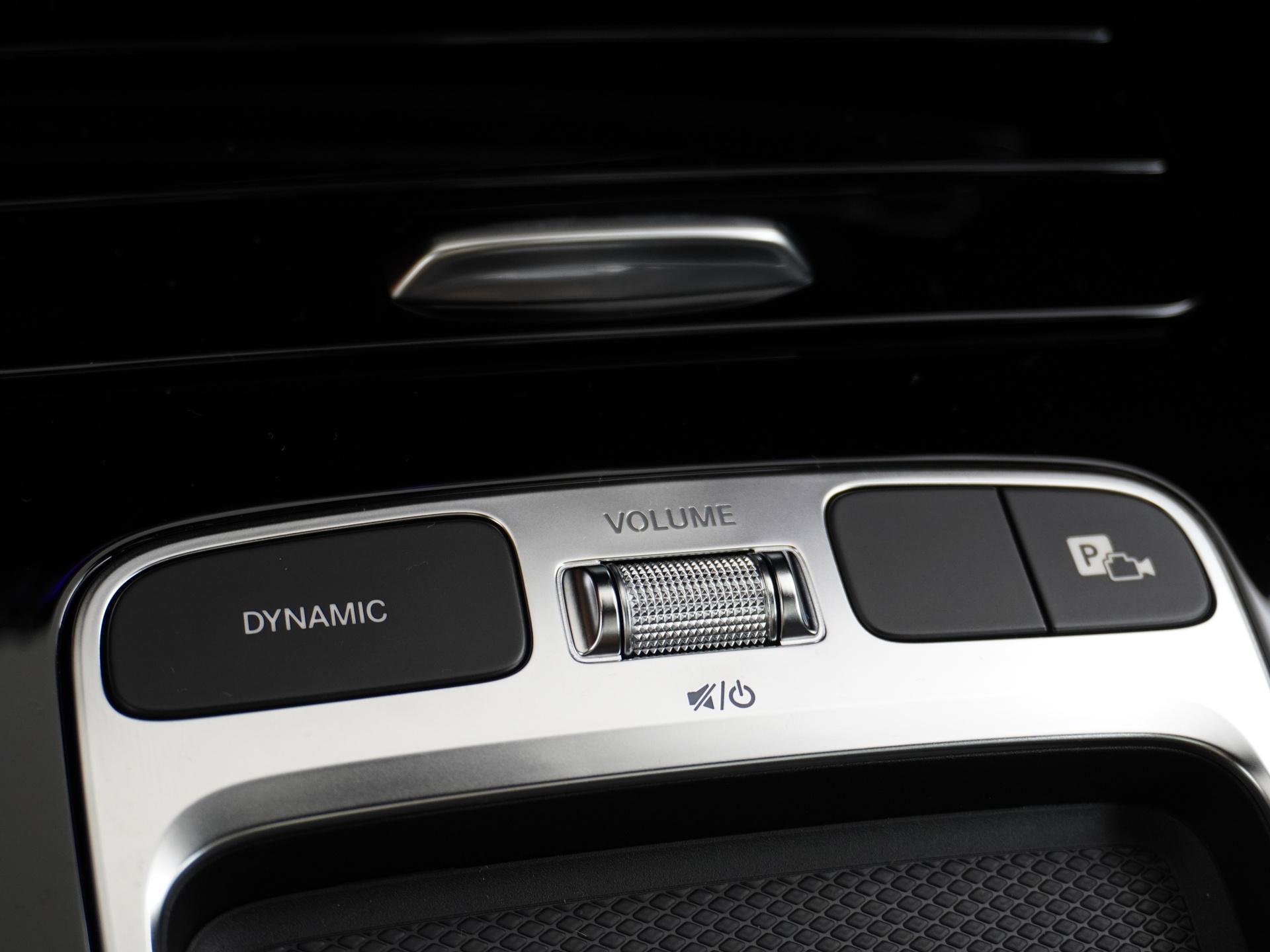 Mercedes-Benz A-Klasse 180 Star Edition AMG Line Plus 51