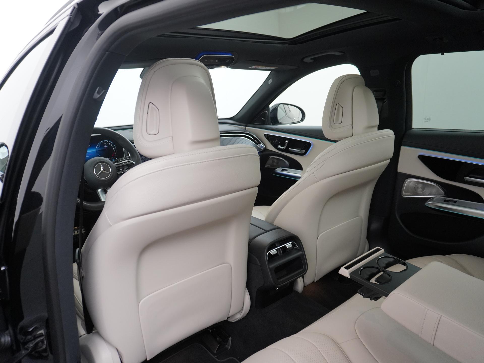 Mercedes-Benz E-Klasse 300 e AMG Line 28