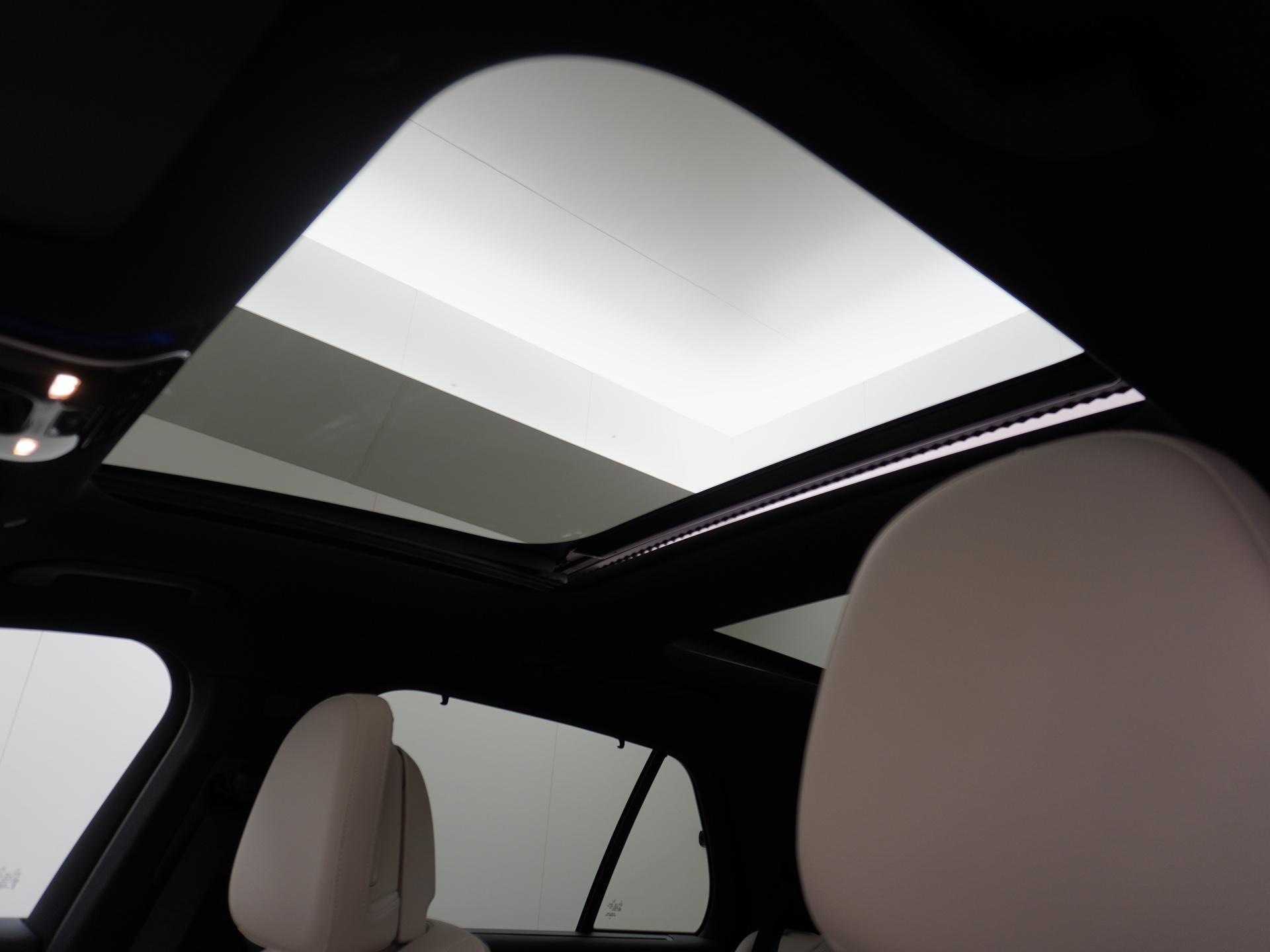 Mercedes-Benz E-Klasse 300 e AMG Line 3