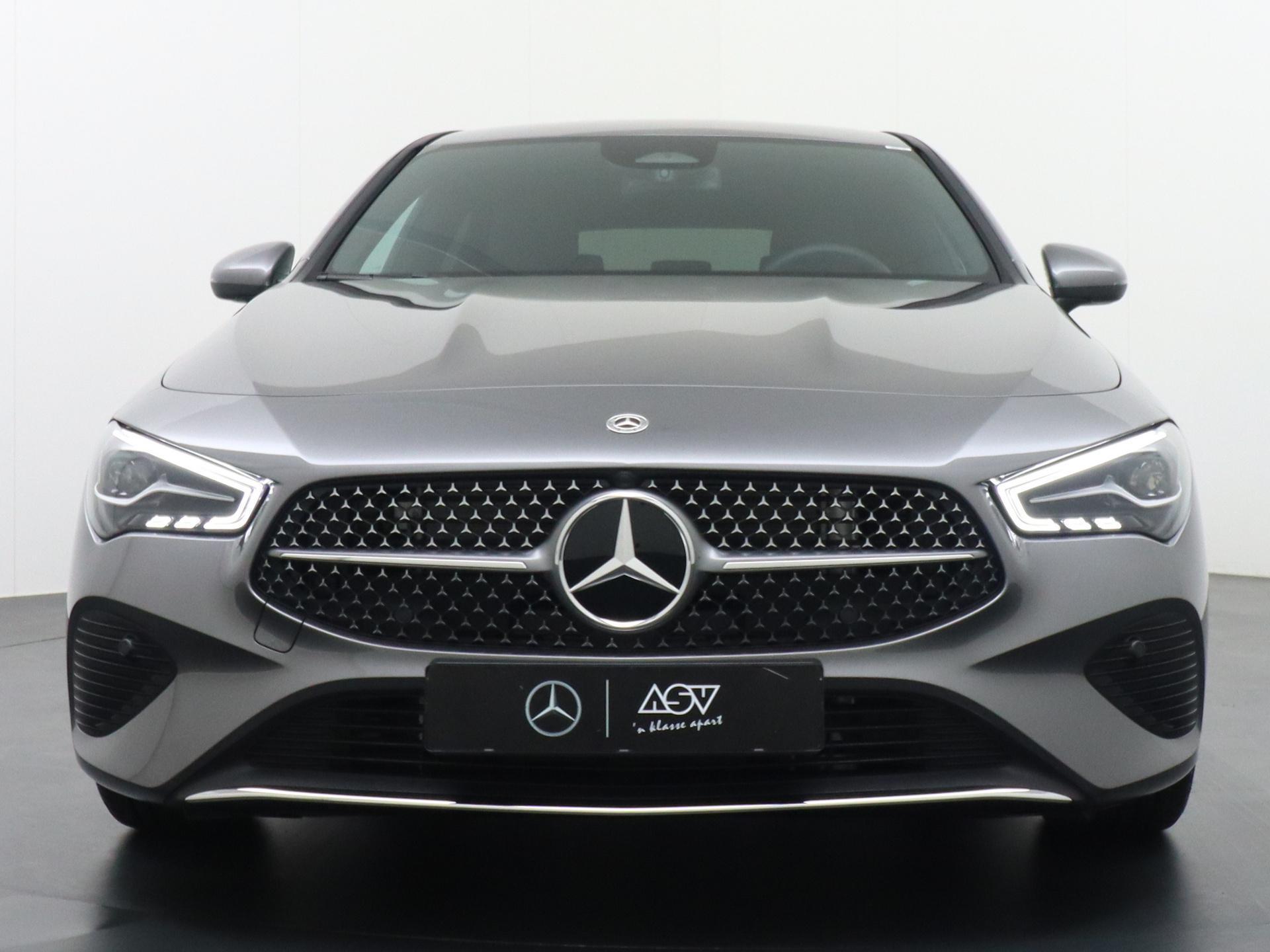 Mercedes-Benz CLA-Klasse Shooting Brake 180 Star Edition Luxury Line 11