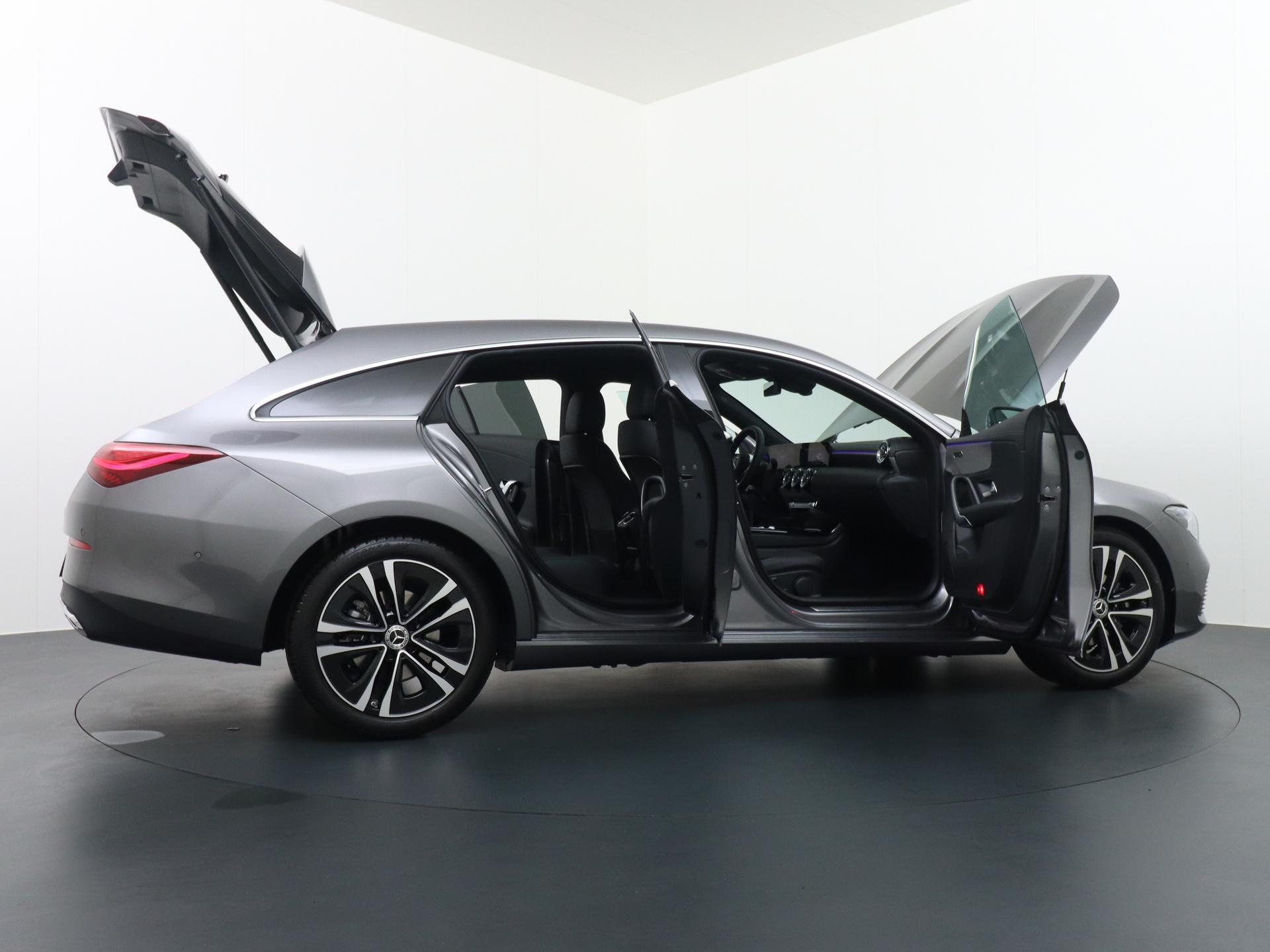 Mercedes-Benz CLA-Klasse Shooting Brake 180 Star Edition Luxury Line 13