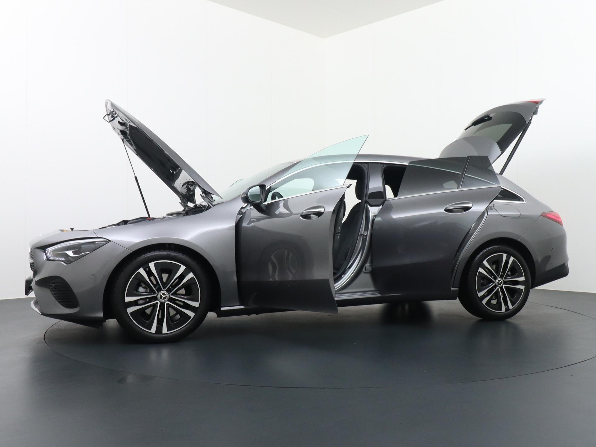 Mercedes-Benz CLA-Klasse Shooting Brake 180 Star Edition Luxury Line 14