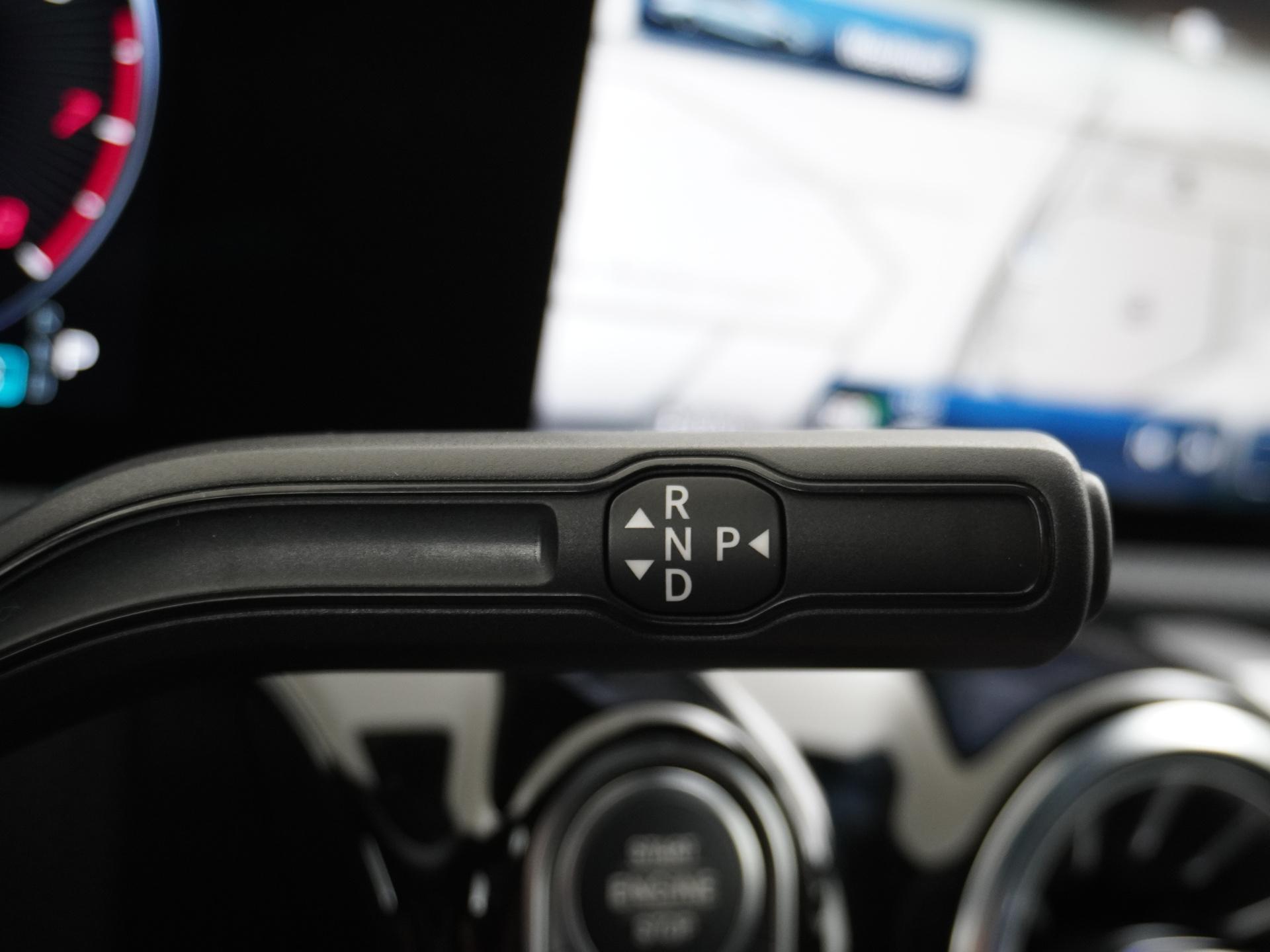 Mercedes-Benz CLA-Klasse Shooting Brake 180 Star Edition Luxury Line 28