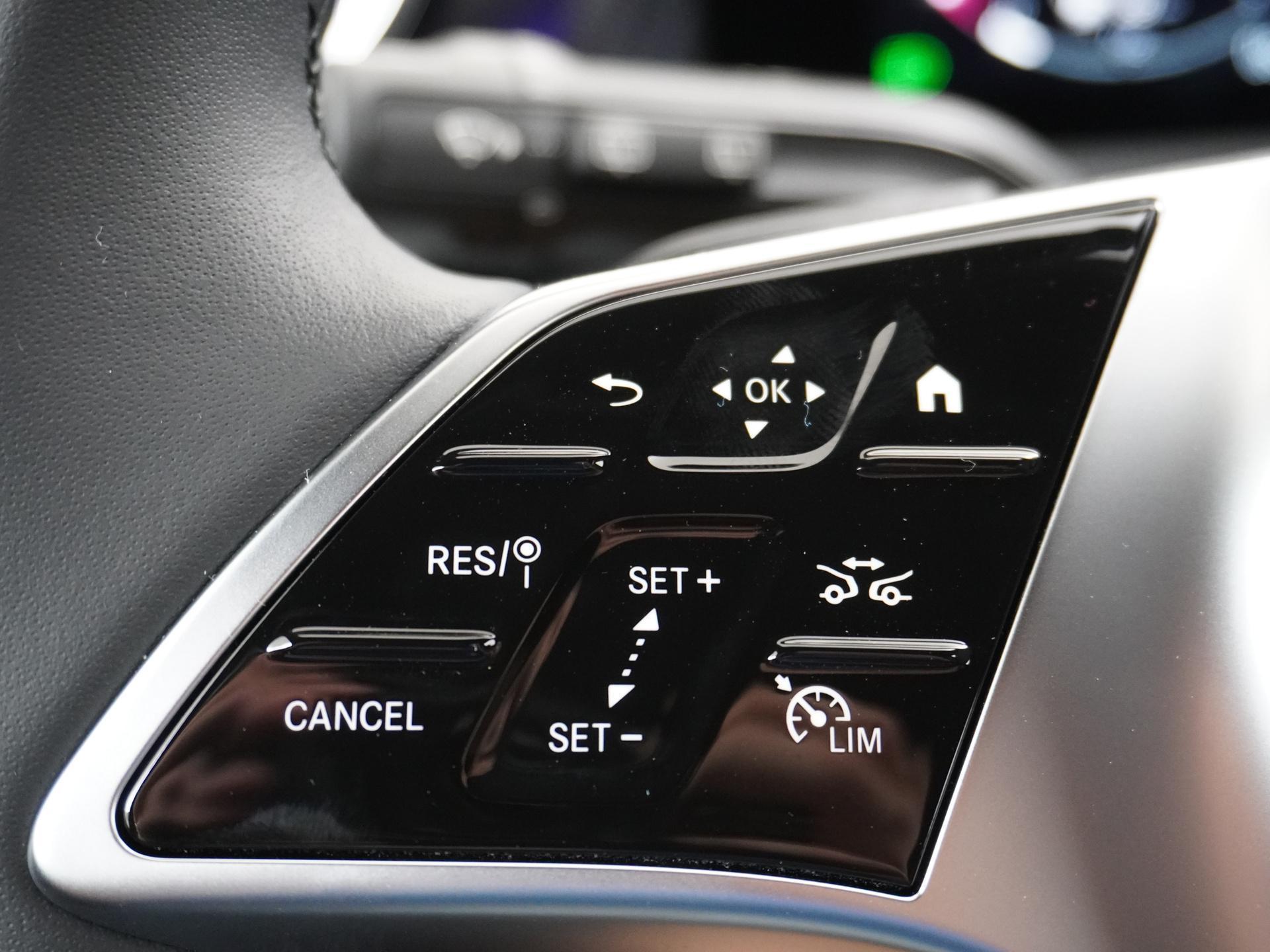 Mercedes-Benz CLA-Klasse Shooting Brake 180 Star Edition Luxury Line 30