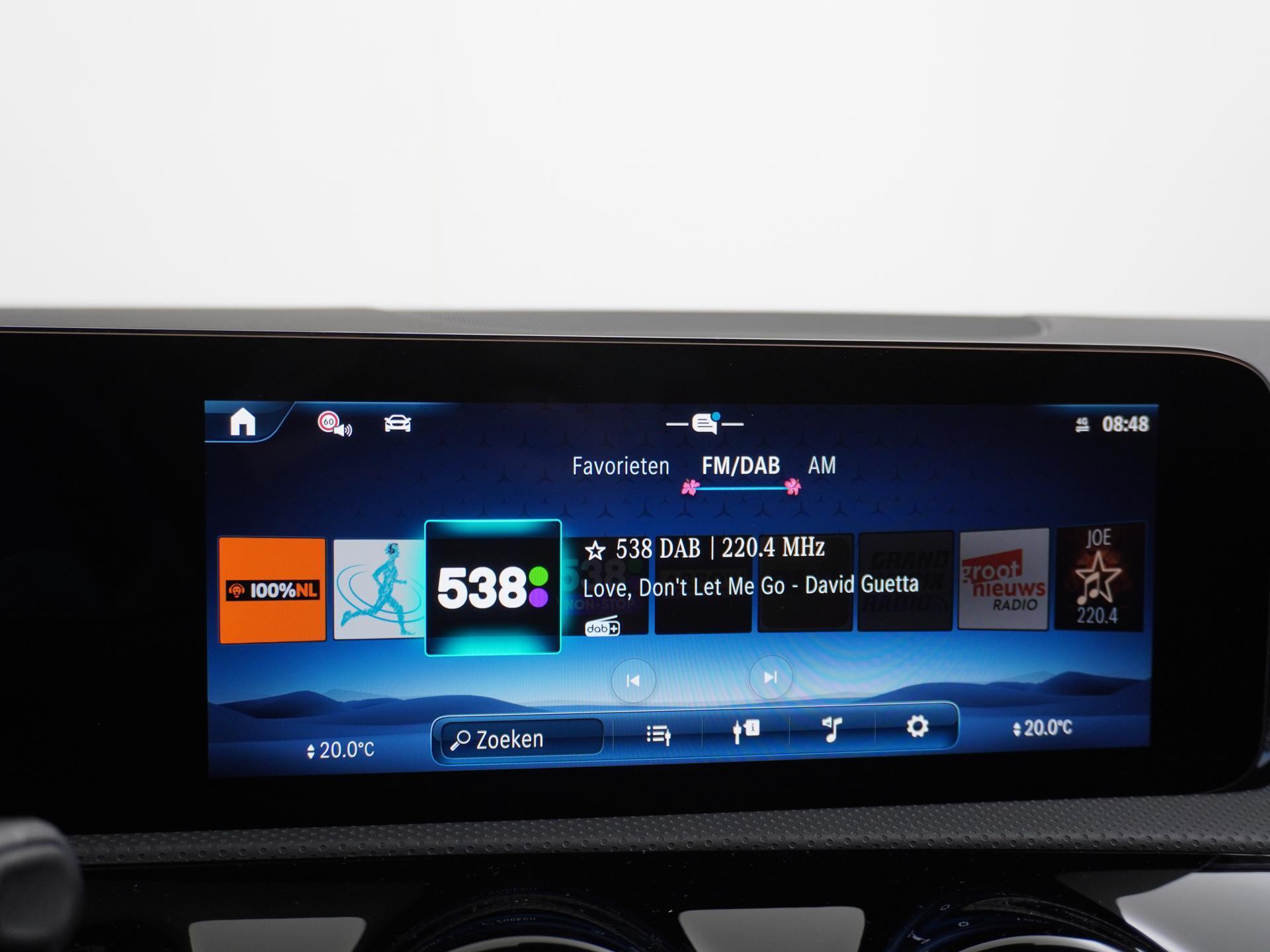 Mercedes-Benz CLA-Klasse Shooting Brake 180 Star Edition Luxury Line 38