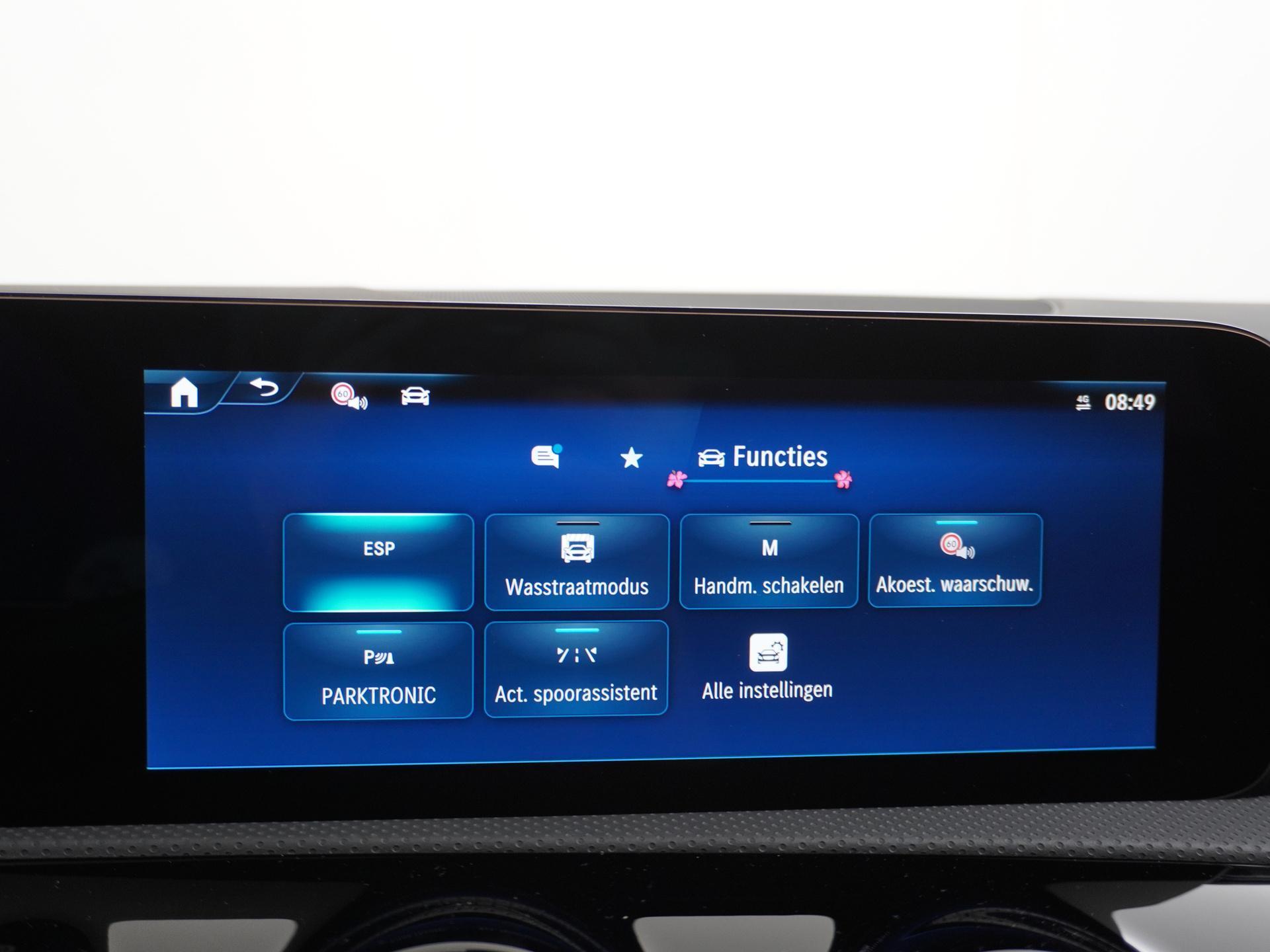 Mercedes-Benz CLA-Klasse Shooting Brake 180 Star Edition Luxury Line 44