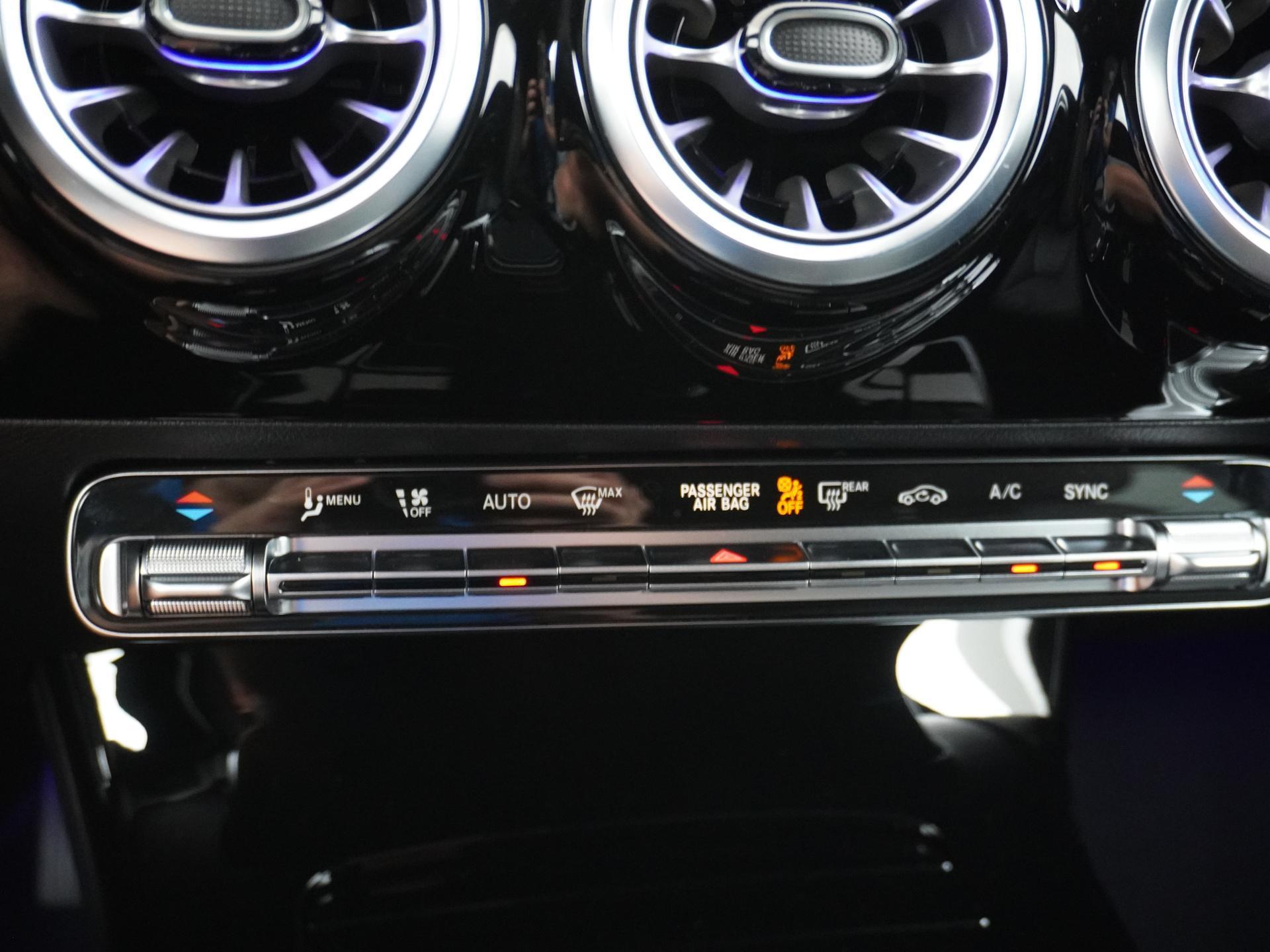 Mercedes-Benz CLA-Klasse Shooting Brake 180 Star Edition Luxury Line 49