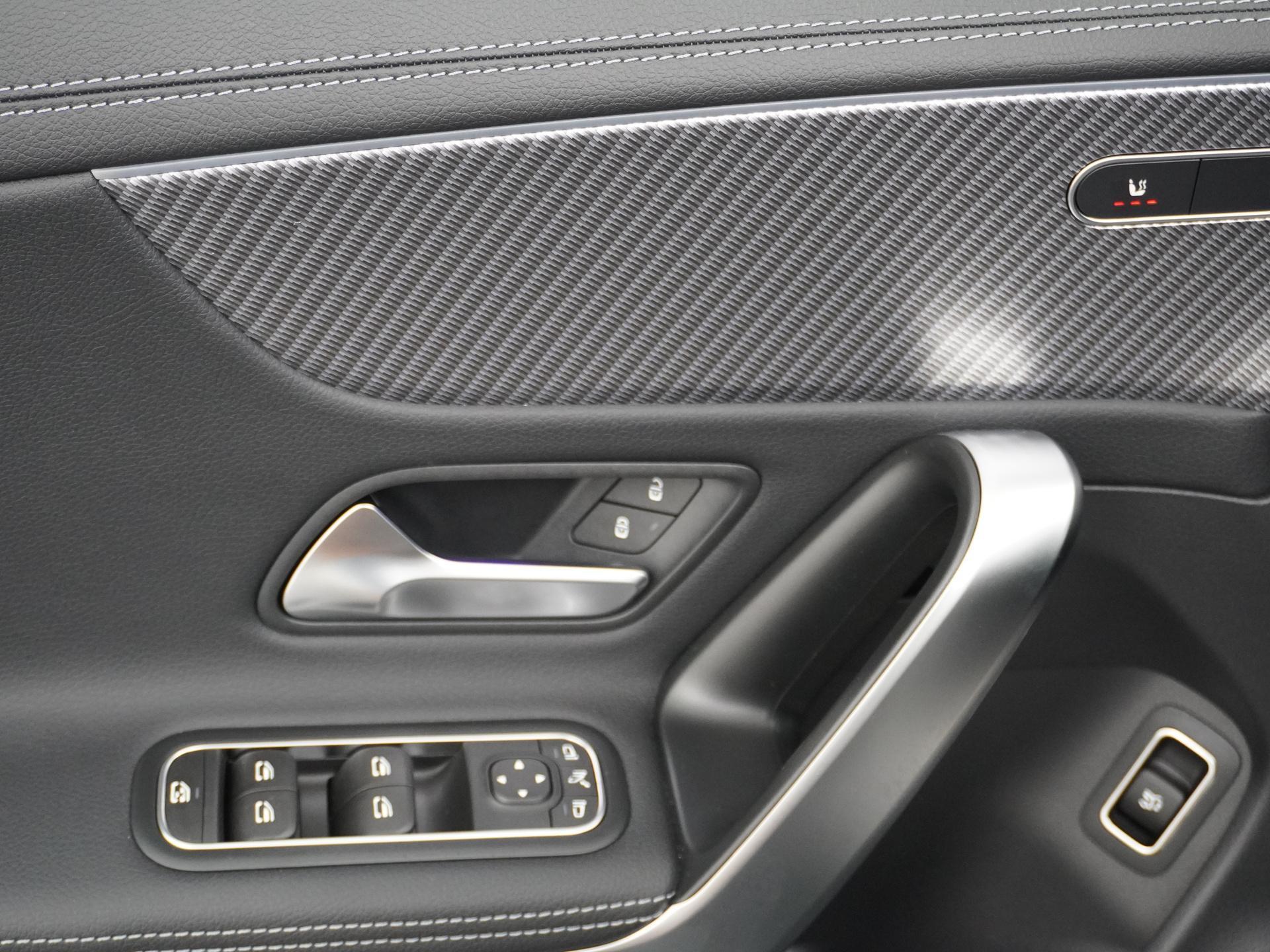 Mercedes-Benz CLA-Klasse Shooting Brake 180 Star Edition Luxury Line 5