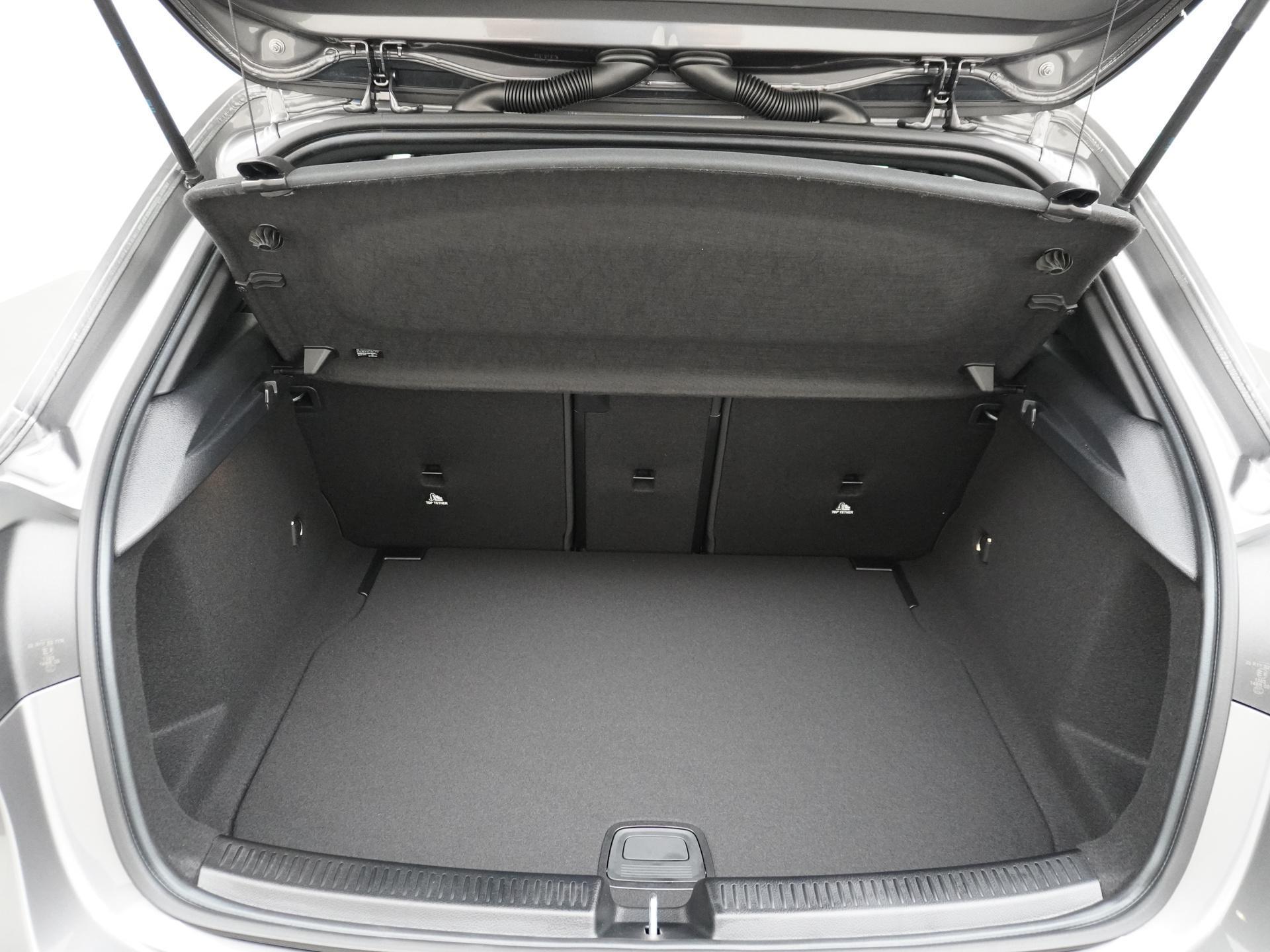 Mercedes-Benz A-Klasse 180 Star Edition Luxury Line 17