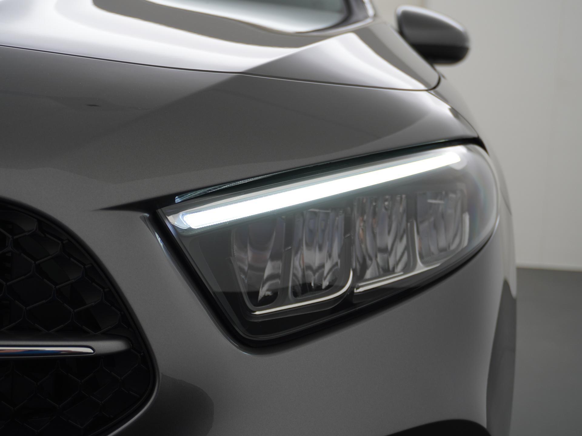 Mercedes-Benz A-Klasse 180 Star Edition Luxury Line 19