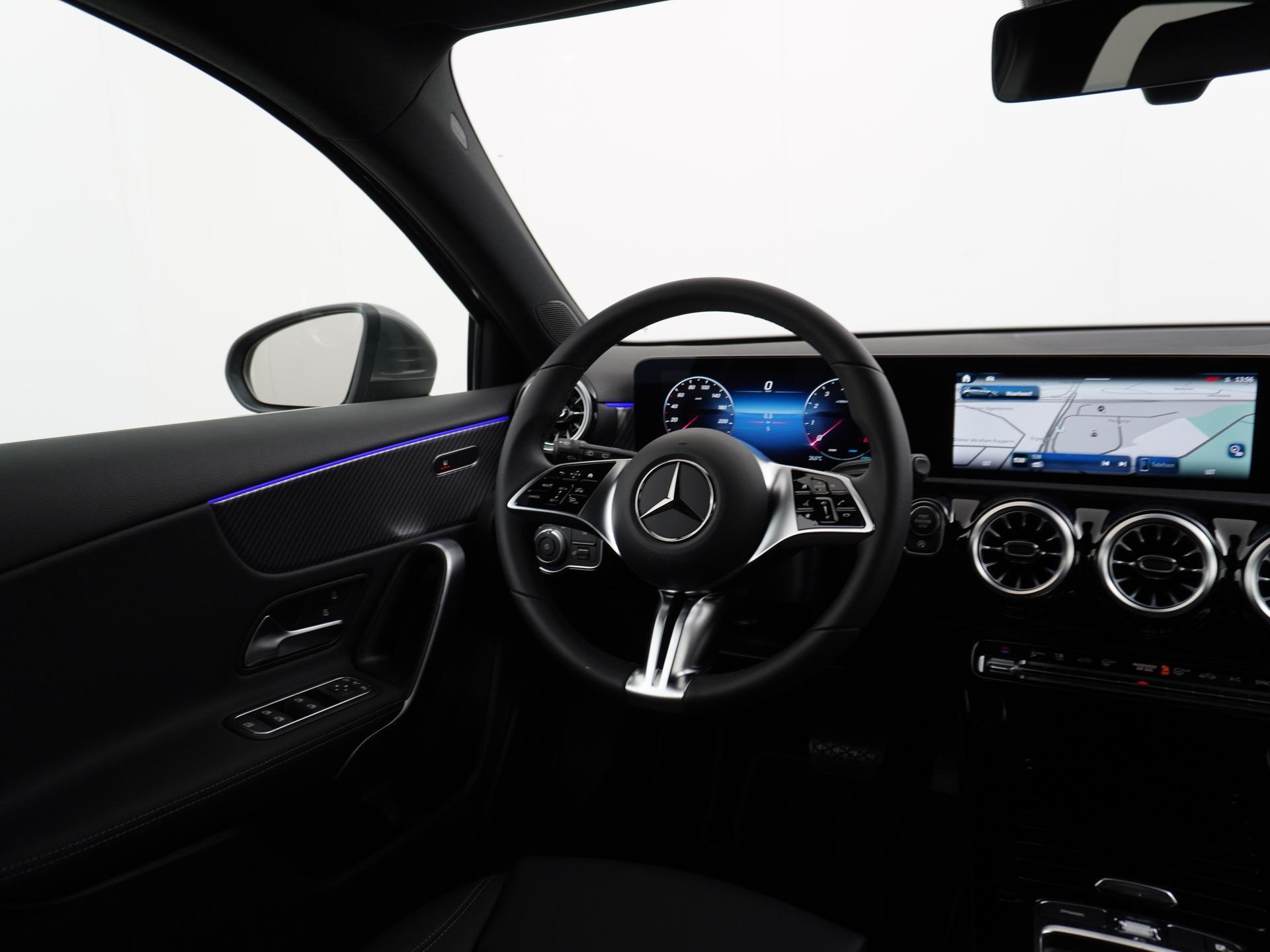 Mercedes-Benz A-Klasse 180 Star Edition Luxury Line 25