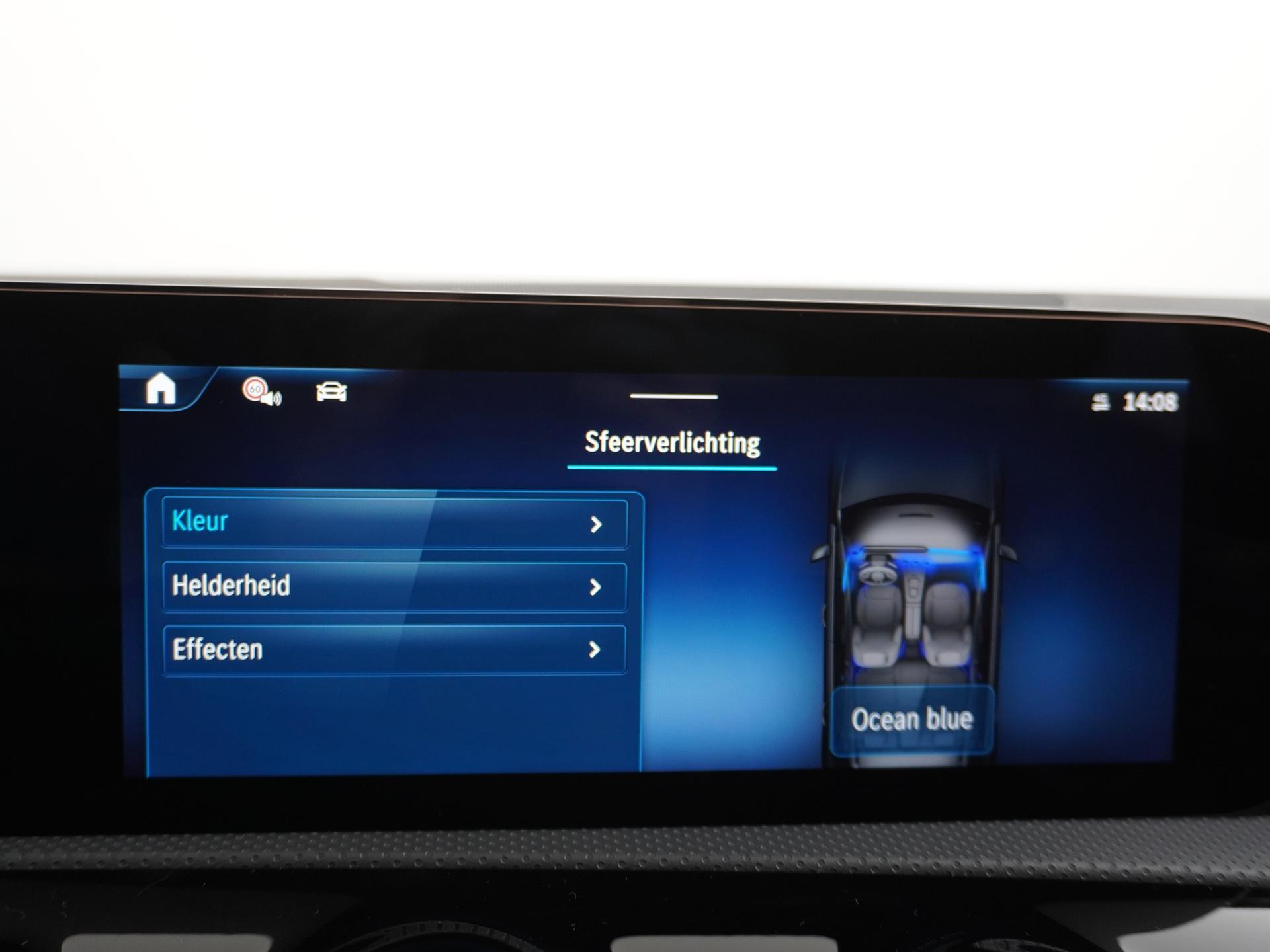 Mercedes-Benz A-Klasse 180 Star Edition Luxury Line 38