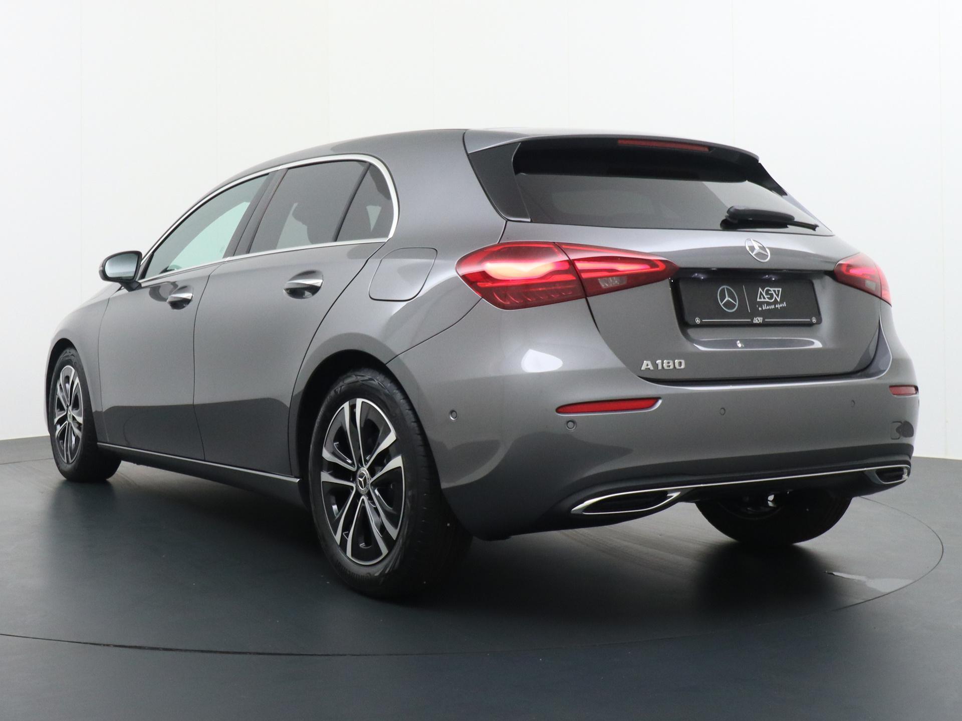 Mercedes-Benz A-Klasse 180 Star Edition Luxury Line 4