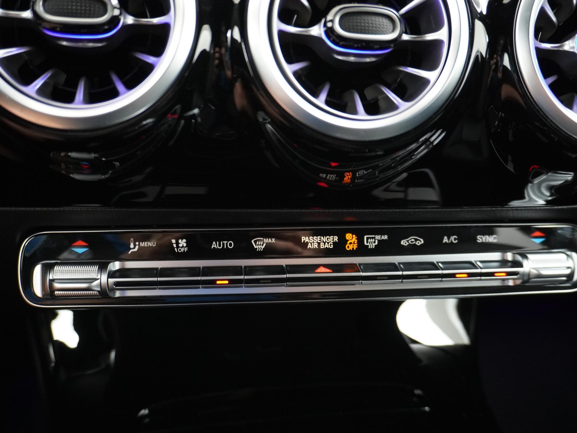 Mercedes-Benz A-Klasse 180 Star Edition Luxury Line 45