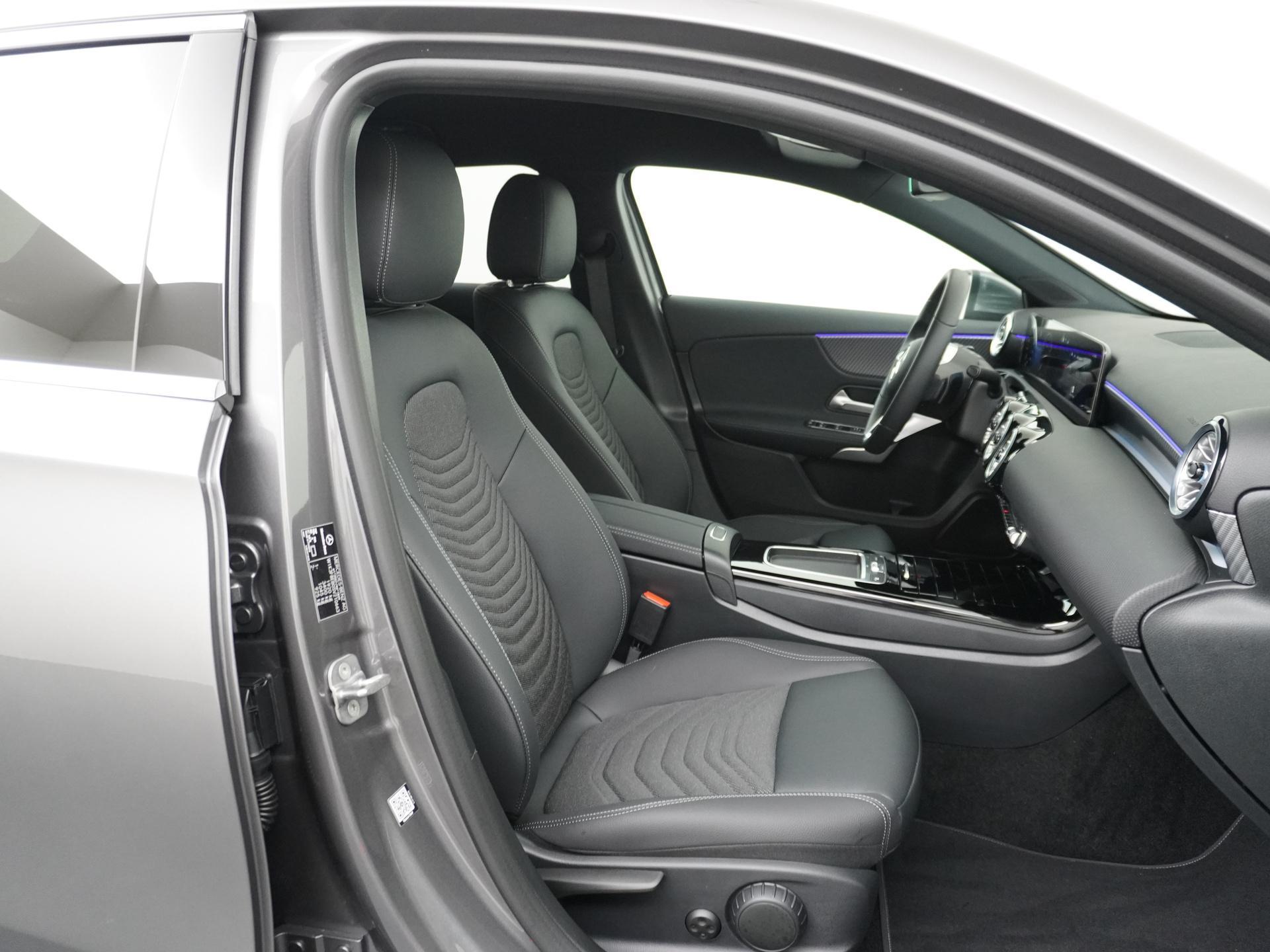 Mercedes-Benz A-Klasse 180 Star Edition Luxury Line 47