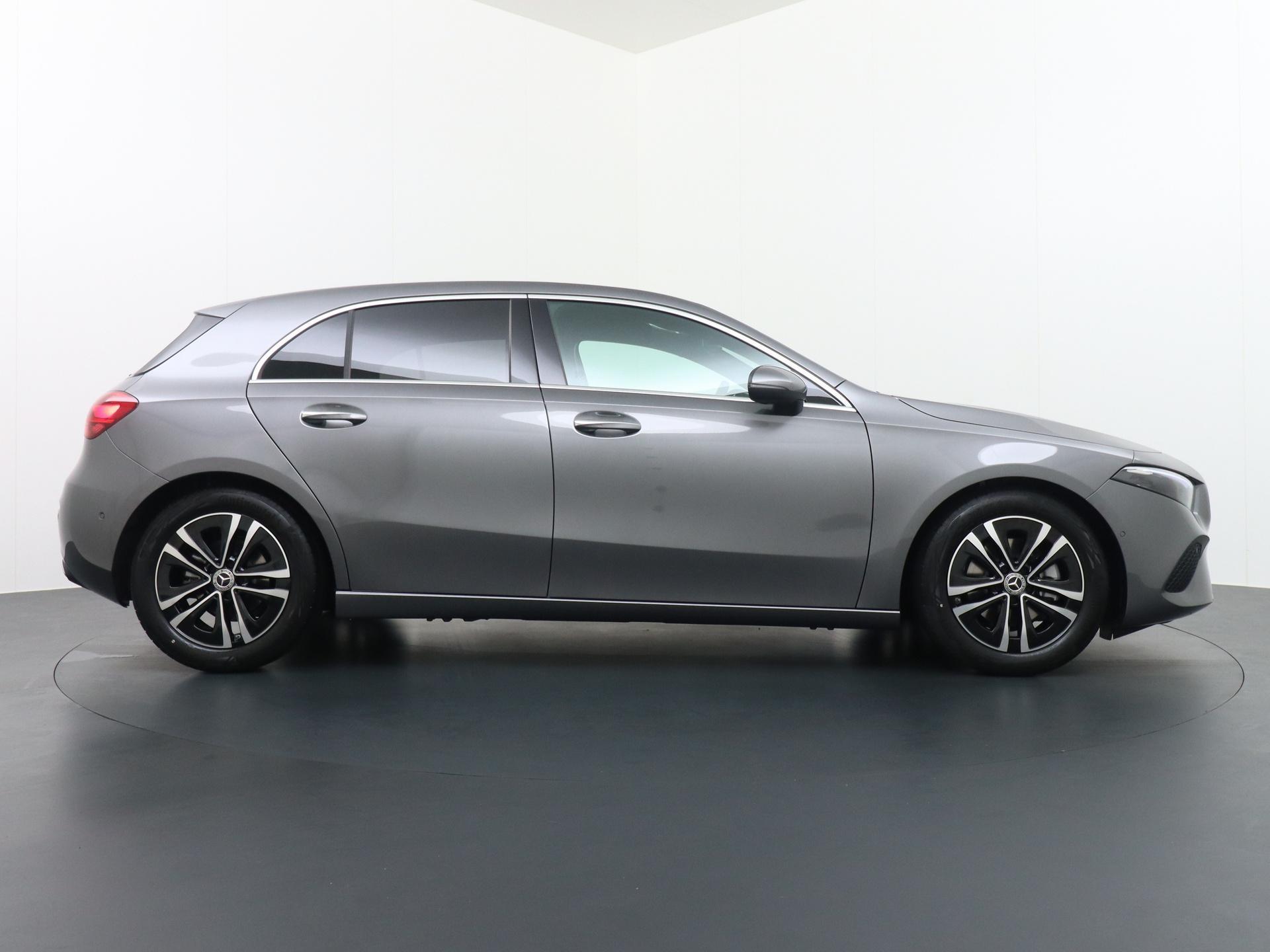 Mercedes-Benz A-Klasse 180 Star Edition Luxury Line 8