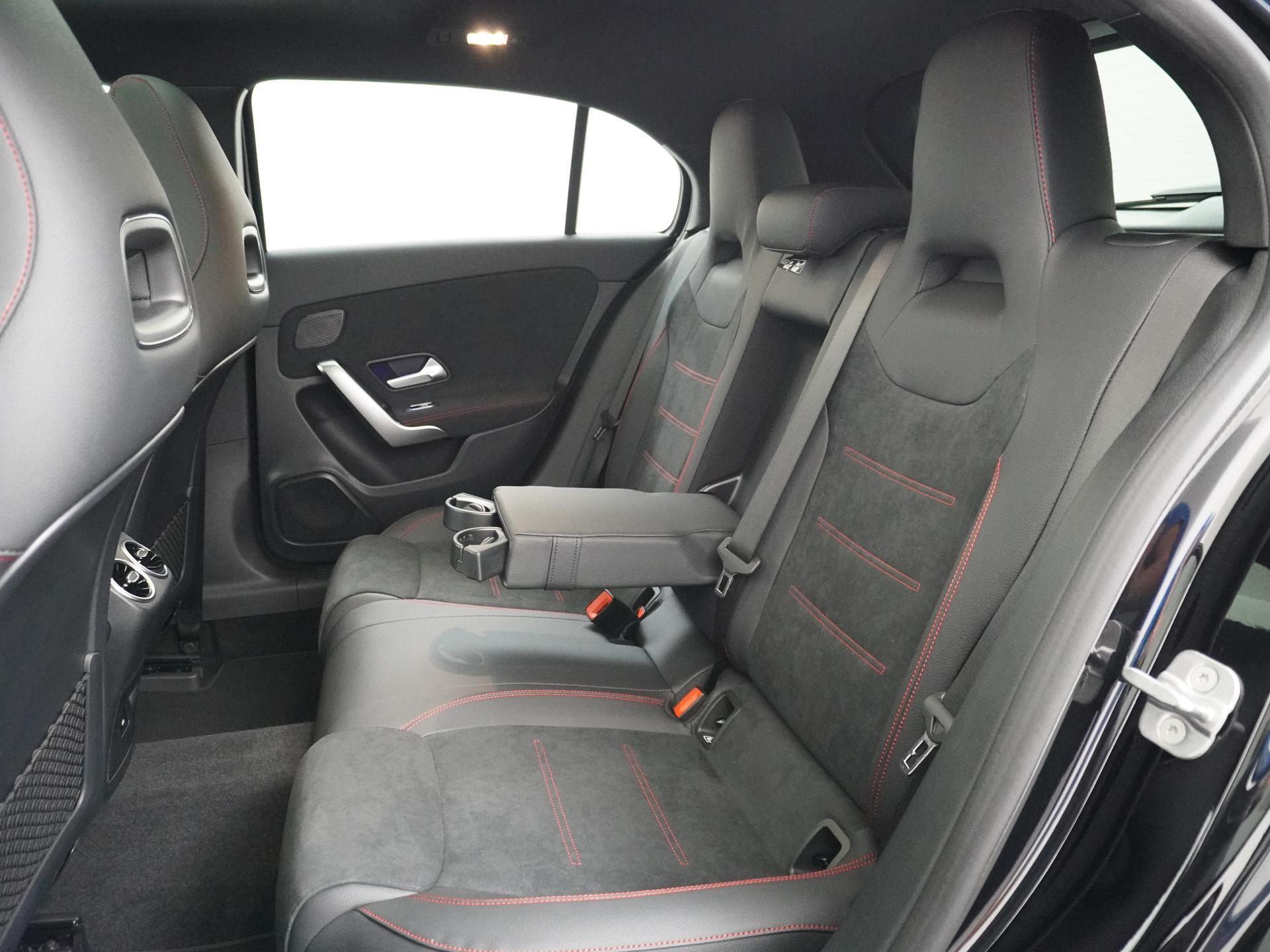 Mercedes-Benz A-Klasse 250 e Star Edition AMG Line Plus 13