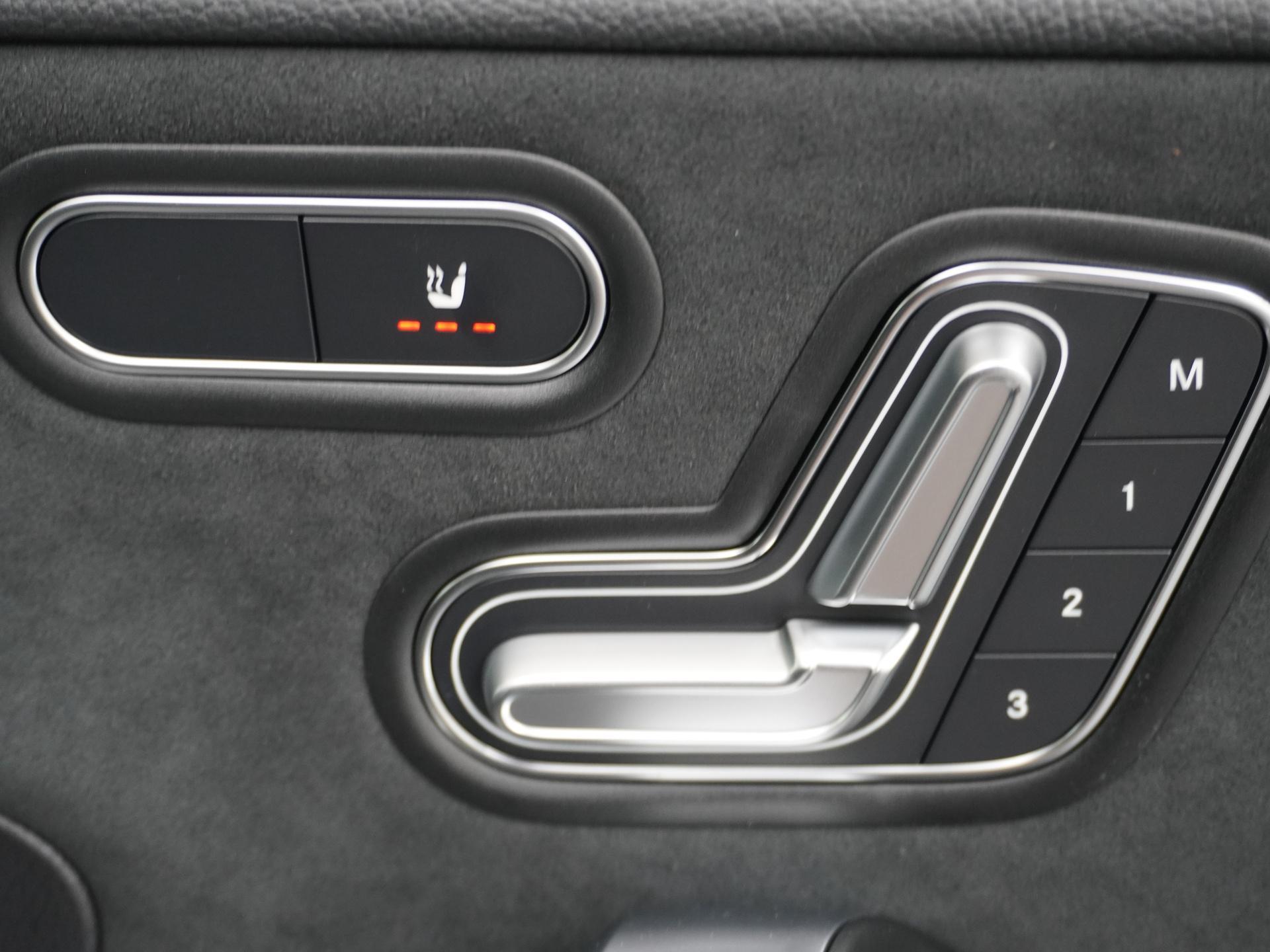 Mercedes-Benz A-Klasse 250 e Star Edition AMG Line Plus 3