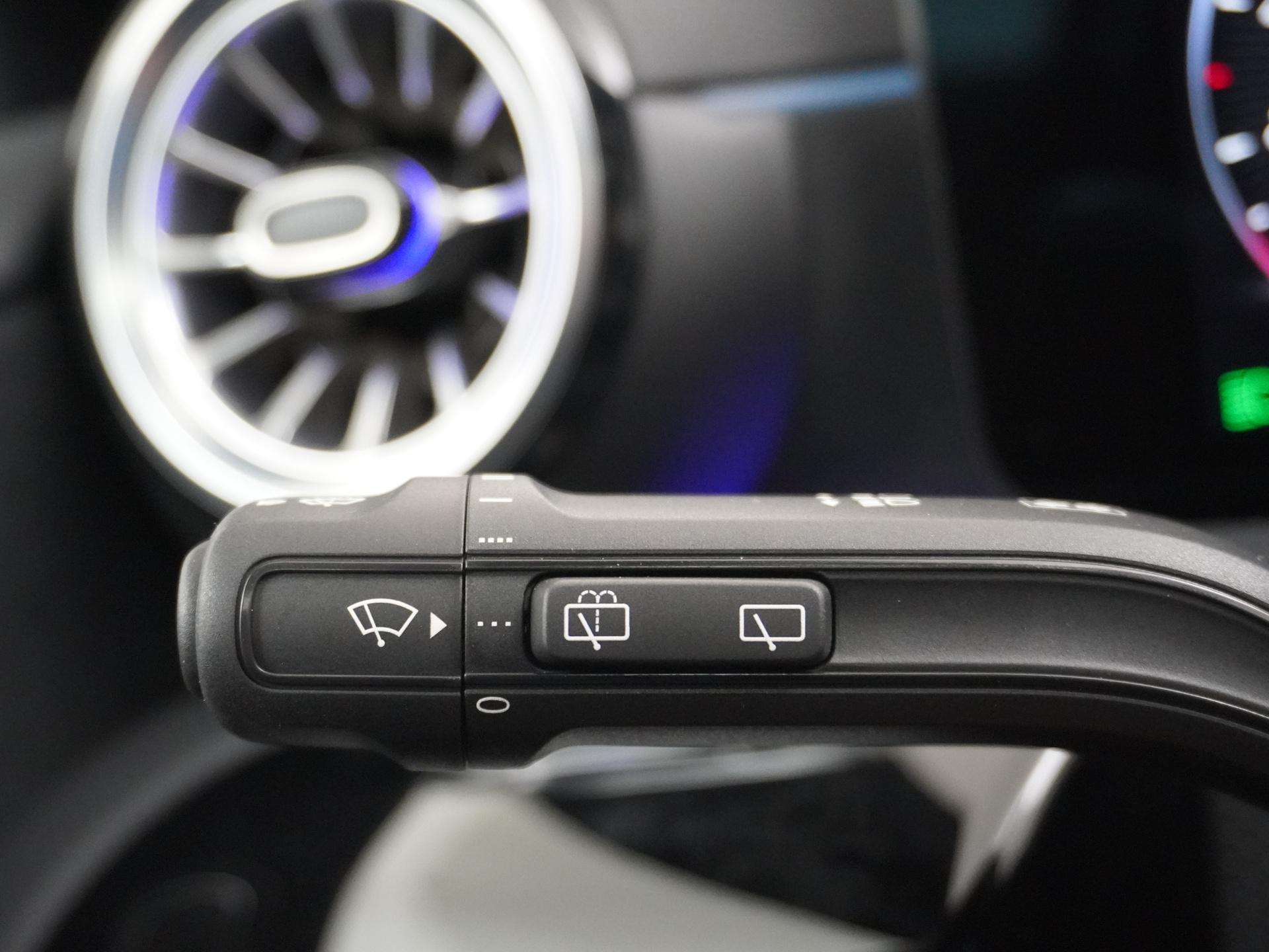 Mercedes-Benz A-Klasse 250 e Star Edition AMG Line Plus 38