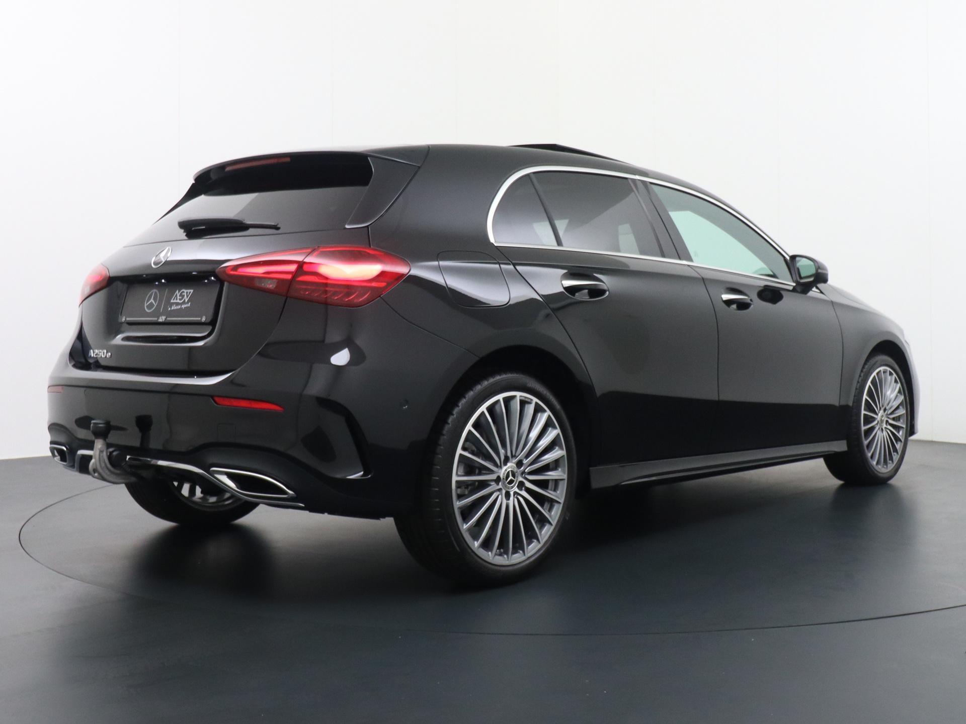 Mercedes-Benz A-Klasse 250 e Star Edition AMG Line Plus 4