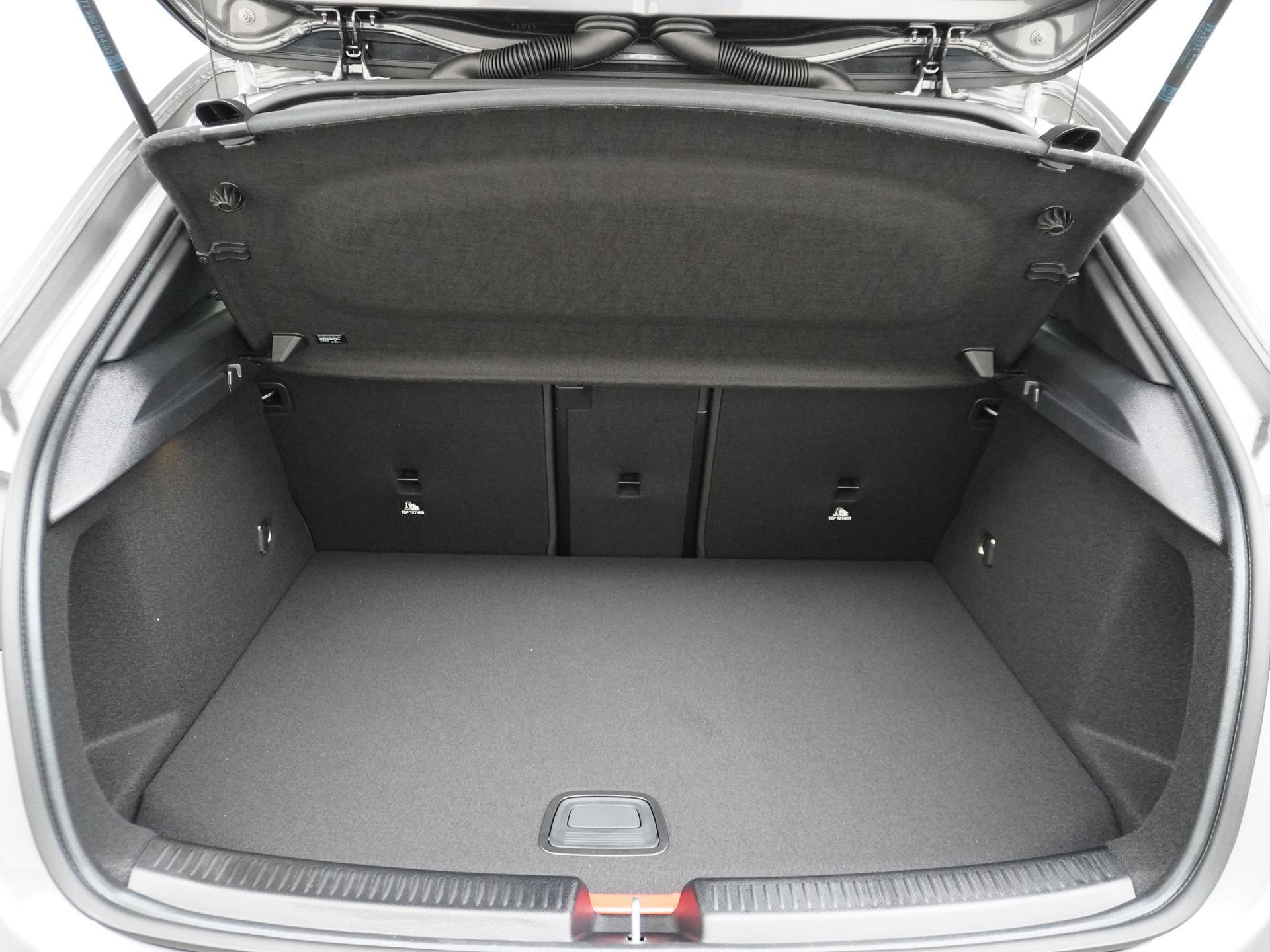 Mercedes-Benz A-Klasse 250 e Star Edition AMG Line 15