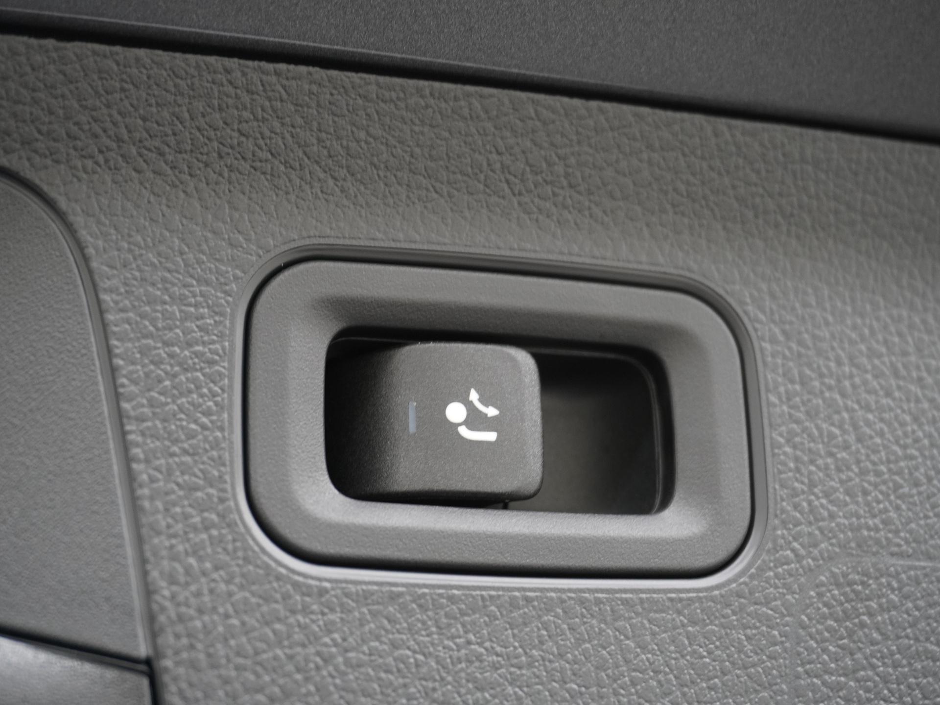 Mercedes-Benz A-Klasse 250 e Star Edition AMG Line 16