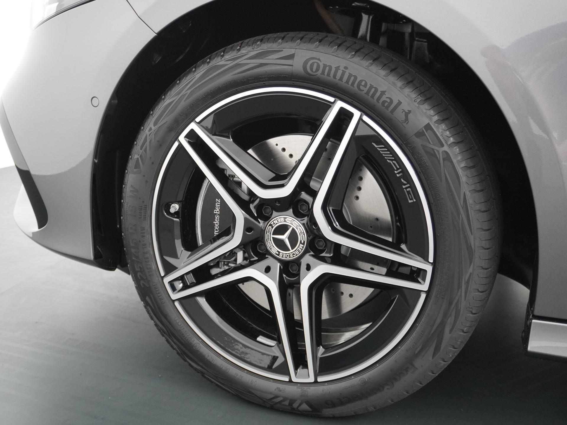 Mercedes-Benz A-Klasse 250 e Star Edition AMG Line 17