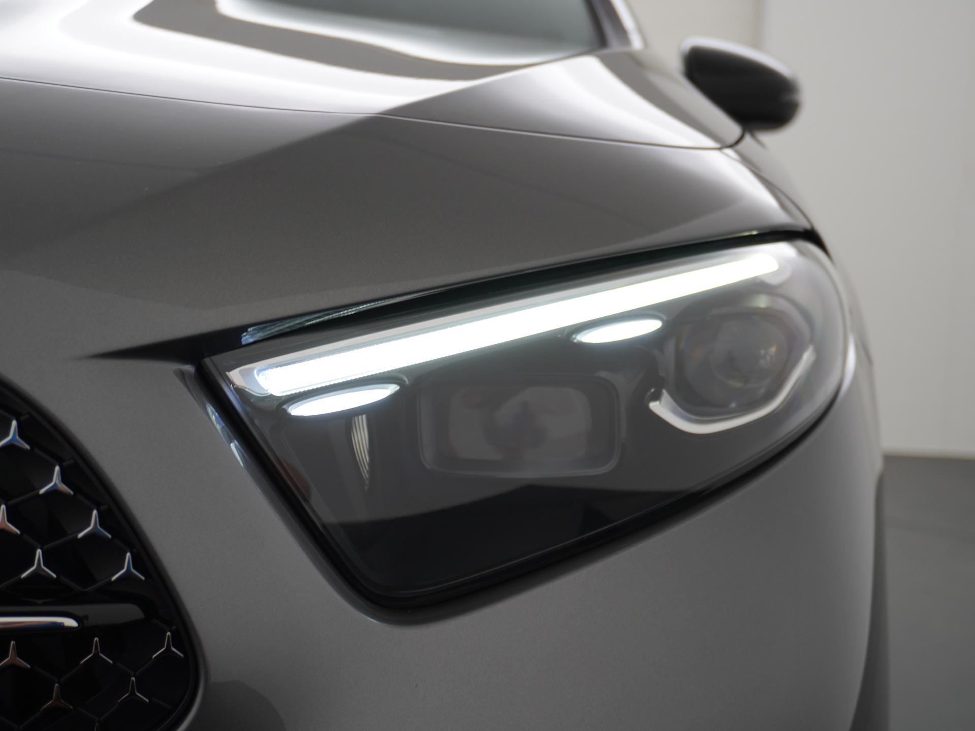 Mercedes-Benz A-Klasse 250 e Star Edition AMG Line 18