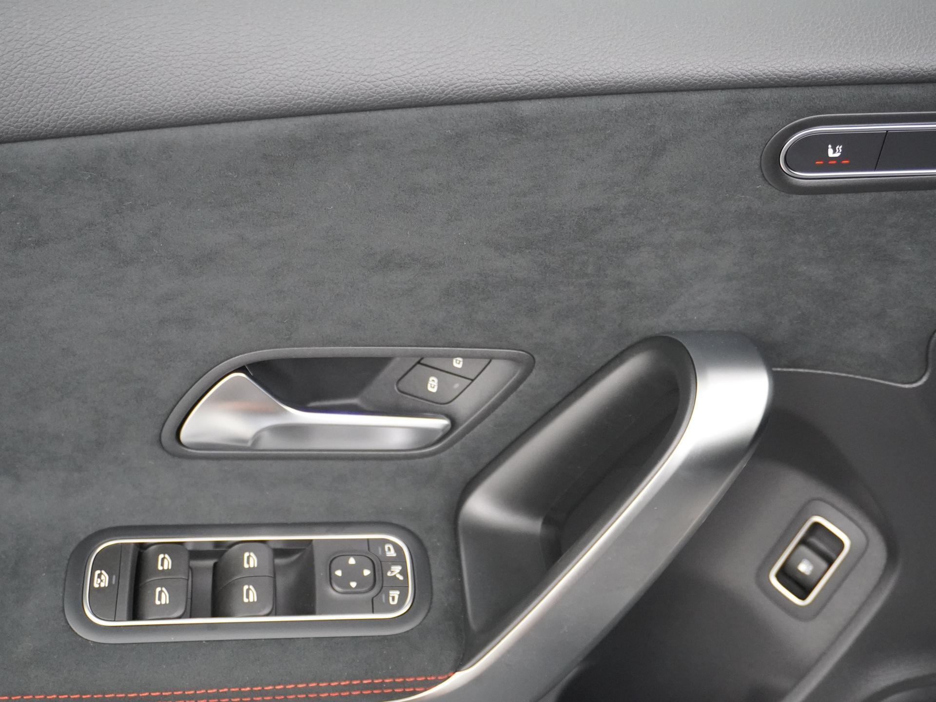 Mercedes-Benz A-Klasse 250 e Star Edition AMG Line 20