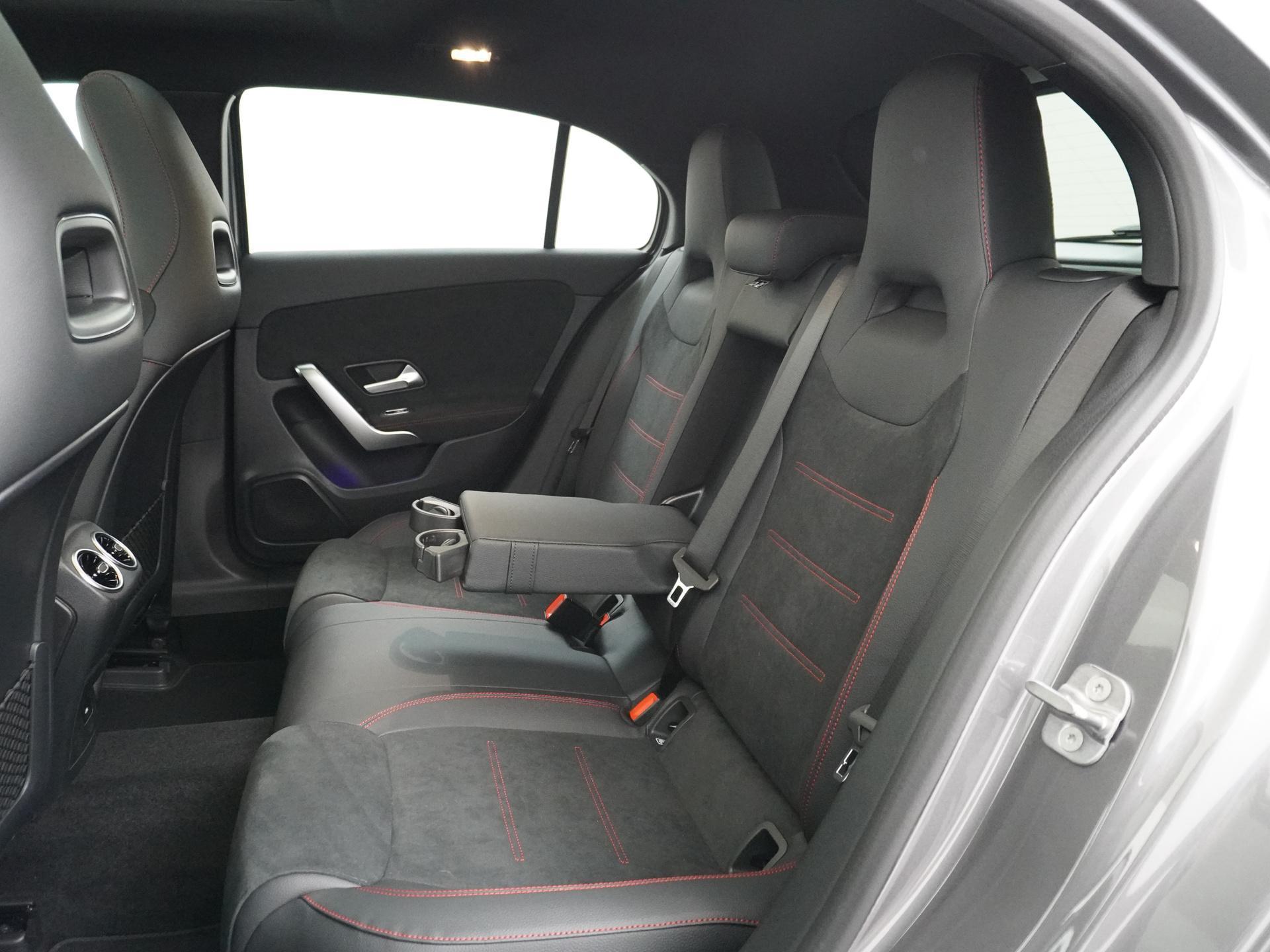 Mercedes-Benz A-Klasse 250 e Star Edition AMG Line 23