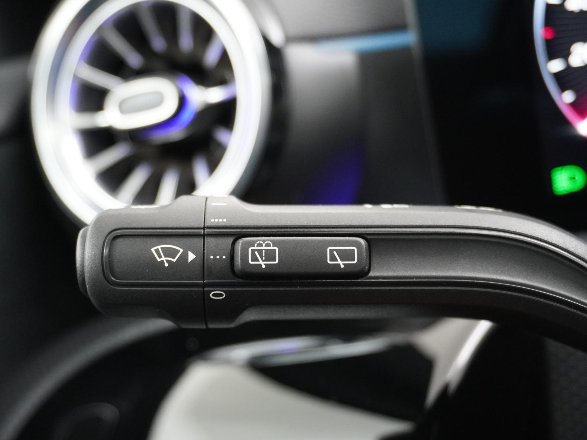 Mercedes-Benz A-Klasse 250 e Star Edition AMG Line 28