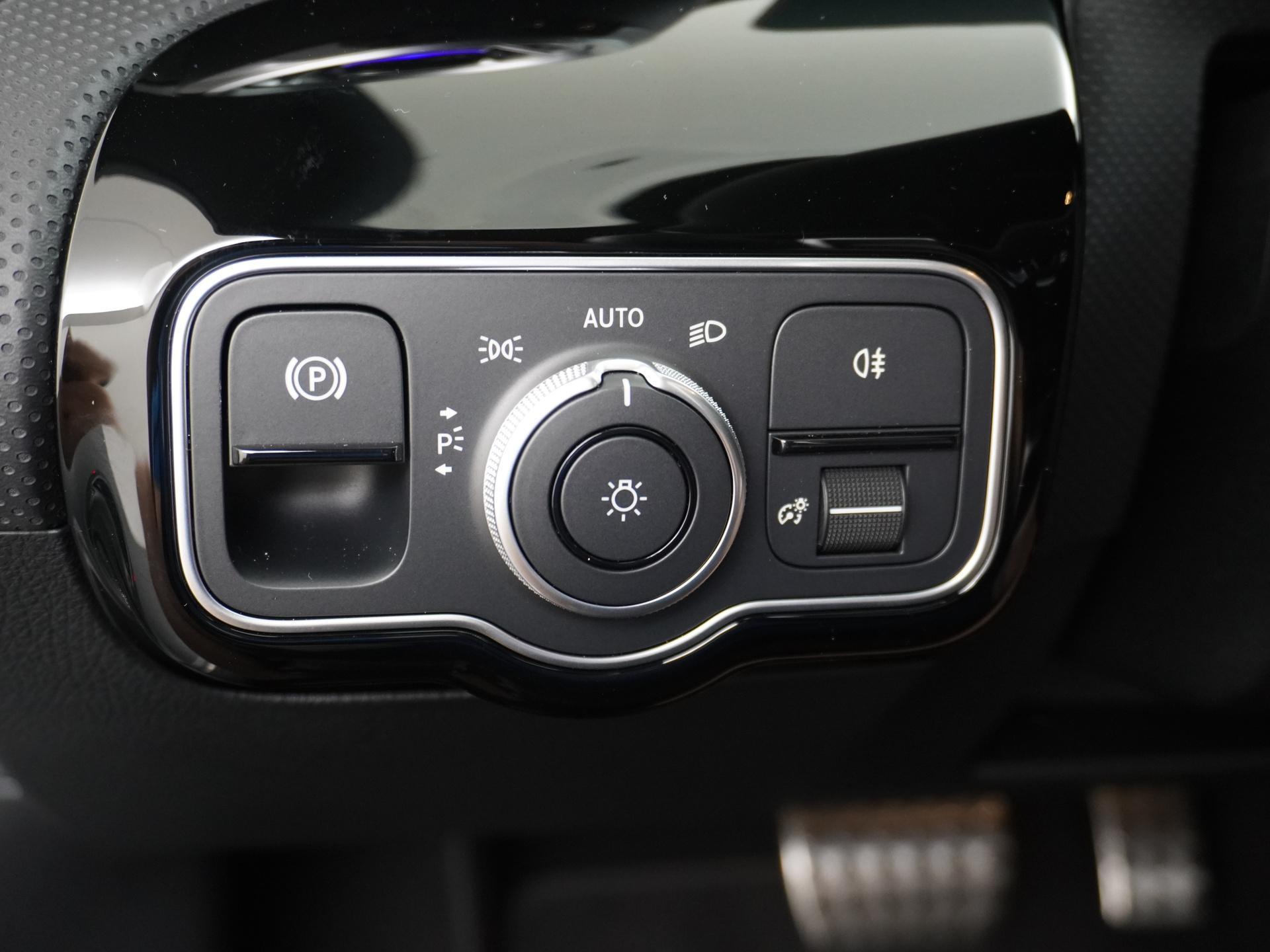 Mercedes-Benz CLA-klasse Shooting Brake 180 Star Edition AMG Line 26