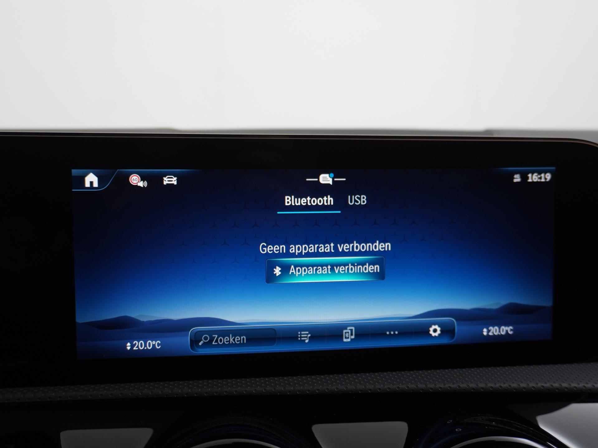 Mercedes-Benz CLA-klasse Shooting Brake 180 Star Edition AMG Line 39