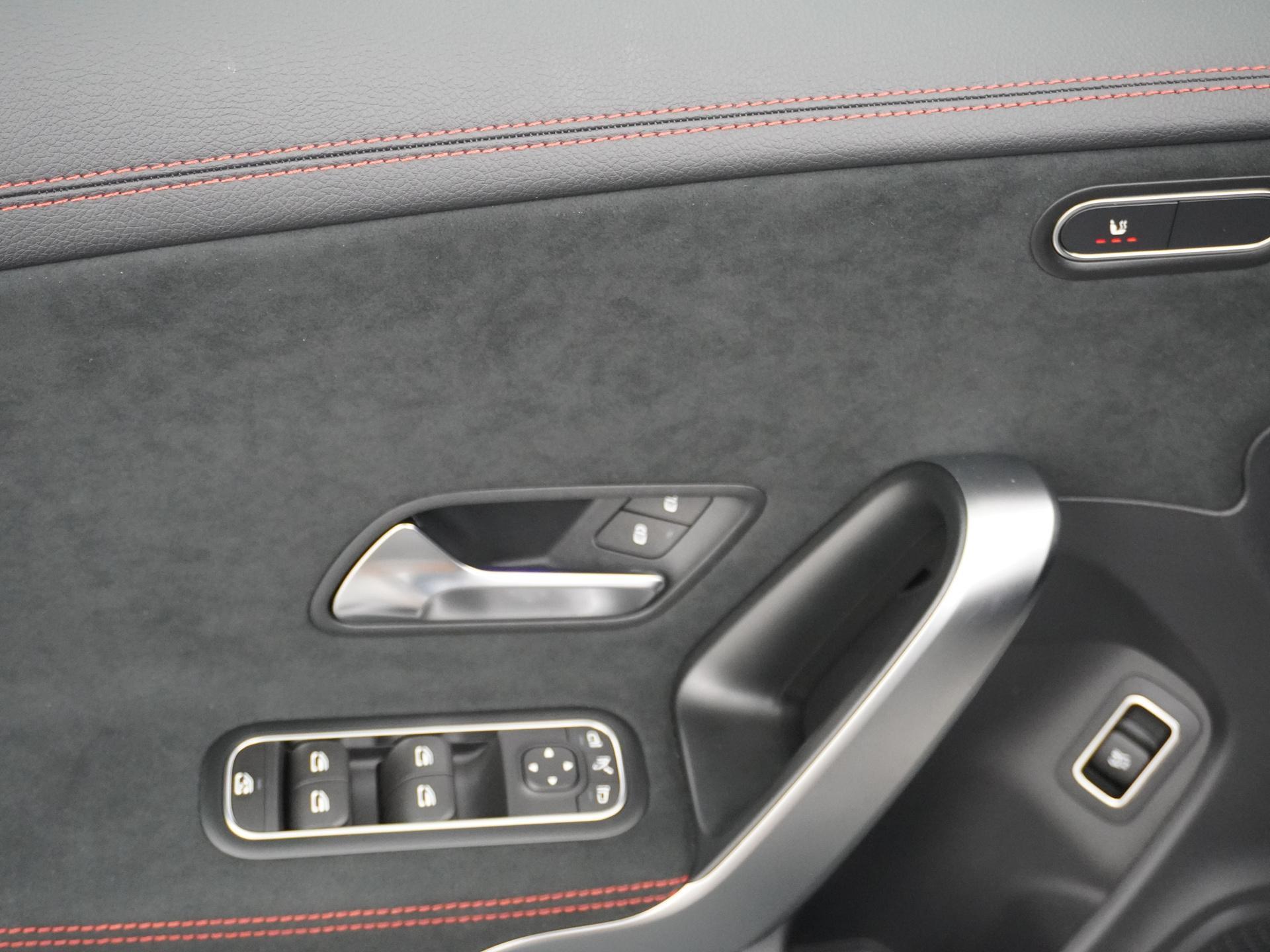 Mercedes-Benz CLA-klasse Shooting Brake 180 Star Edition AMG Line 7