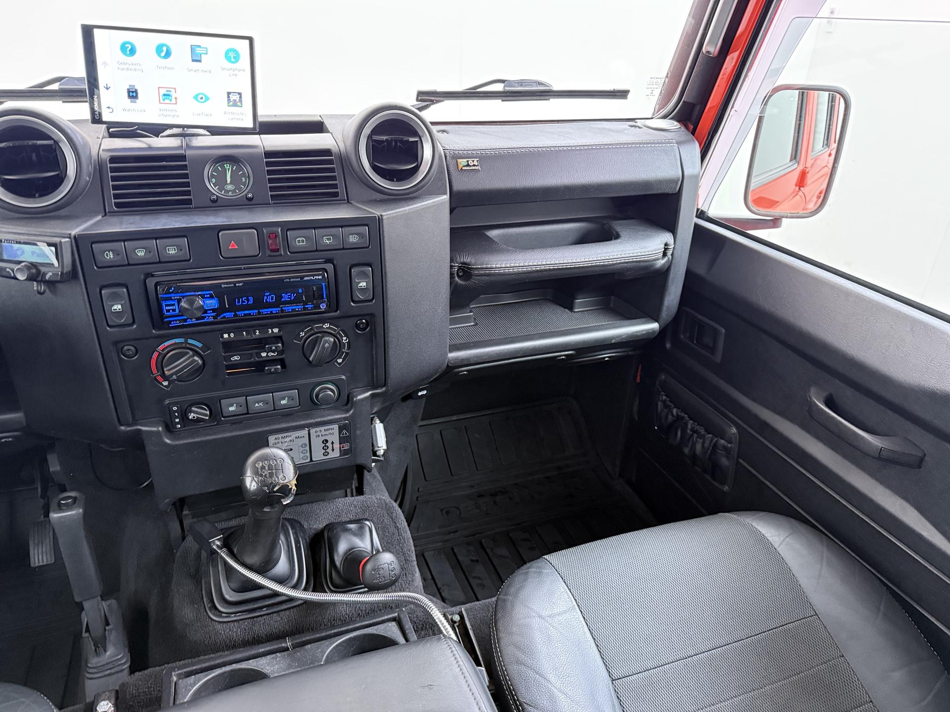 Land Rover Defender 2.4 TD 110 SW SVX 60th Anniversary 20