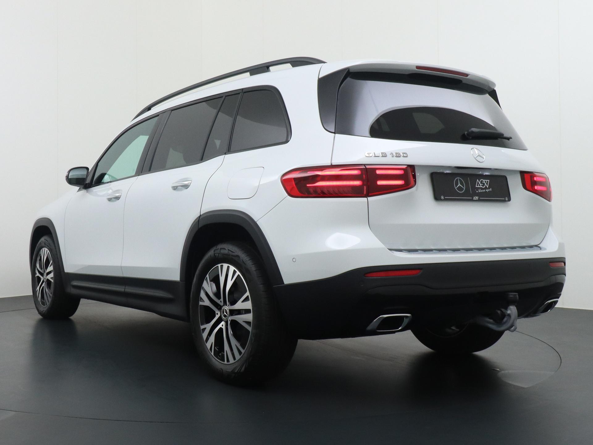 Mercedes-Benz GLB 180 Star Edition Luxury Line 7pers. 4