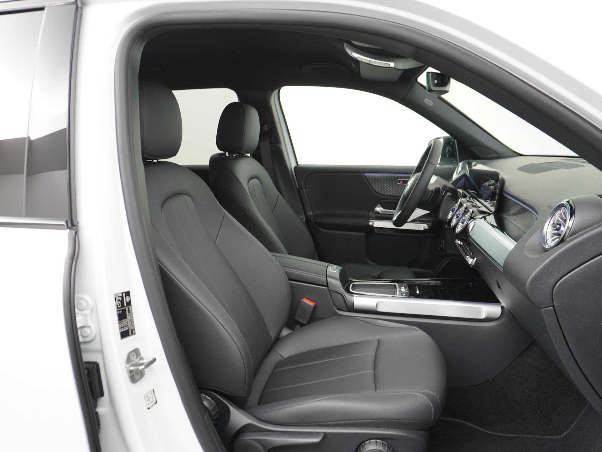 Mercedes-Benz GLB 180 Star Edition Luxury Line 7pers. 54