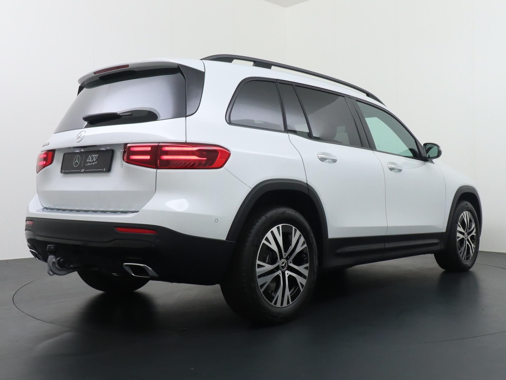 Mercedes-Benz GLB 180 Star Edition Luxury Line 7pers. 8