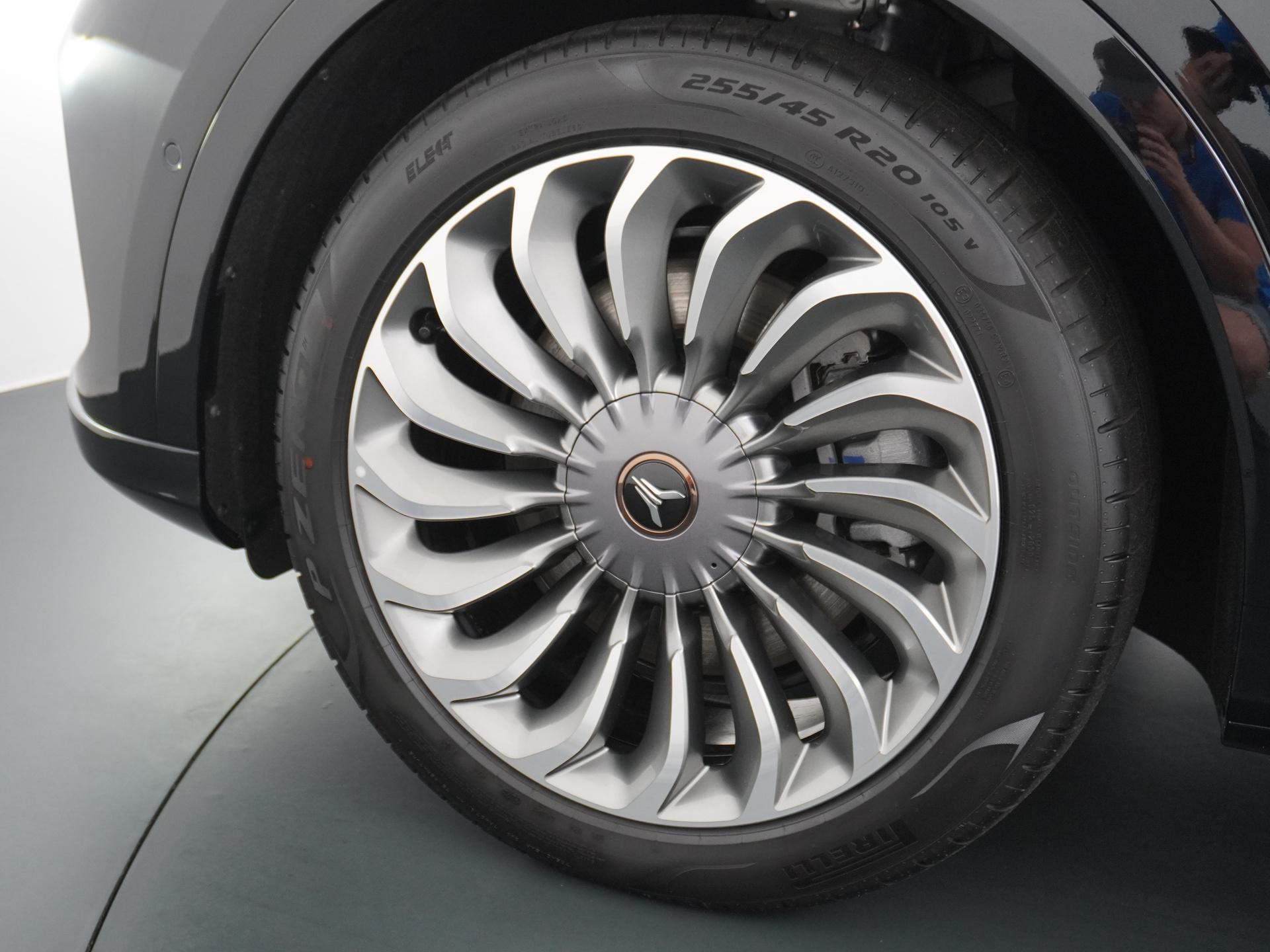 VOYAH Free Flagship Edition 4WD 106 kWh 14